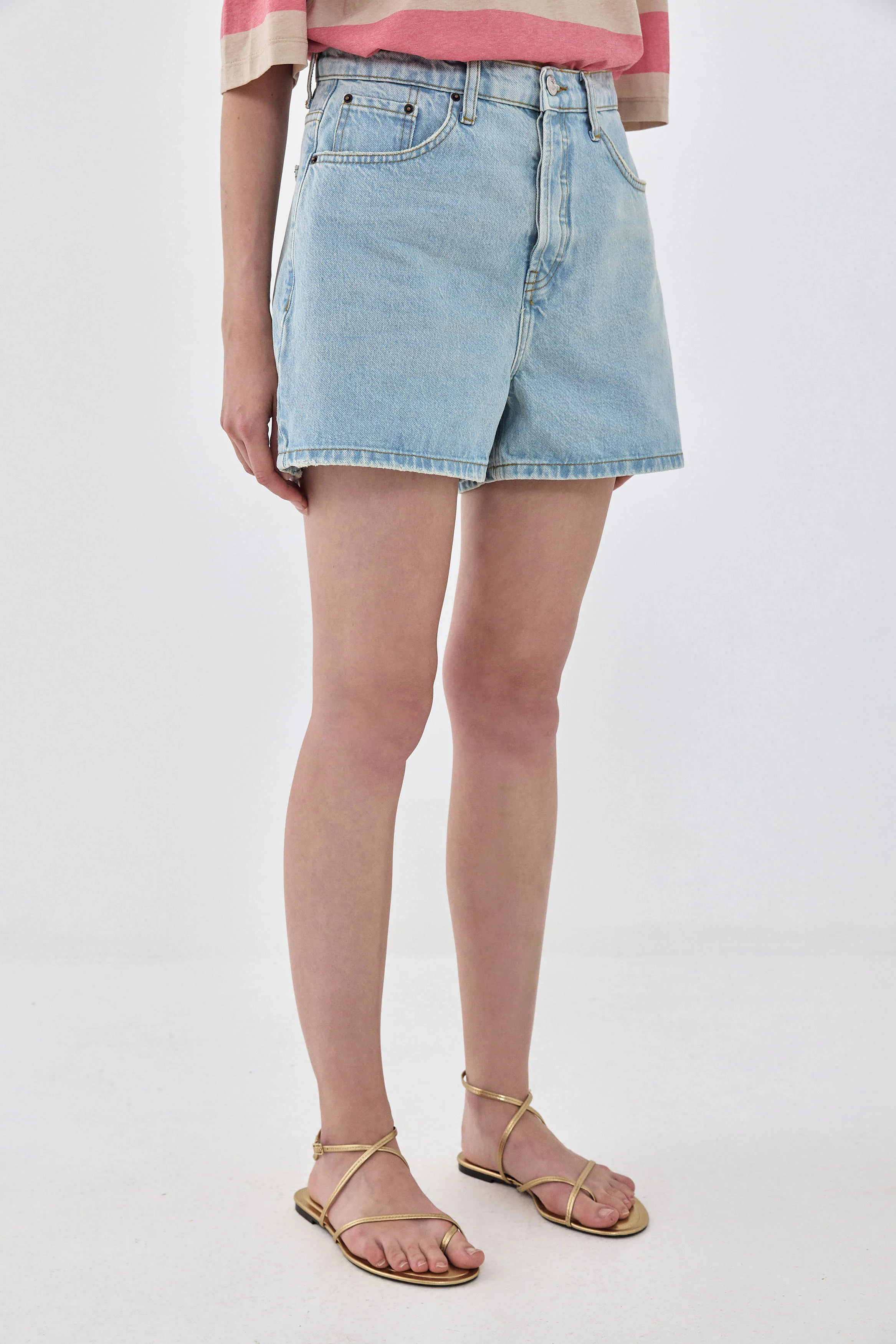 Baggy Denim Shorts - Image 4