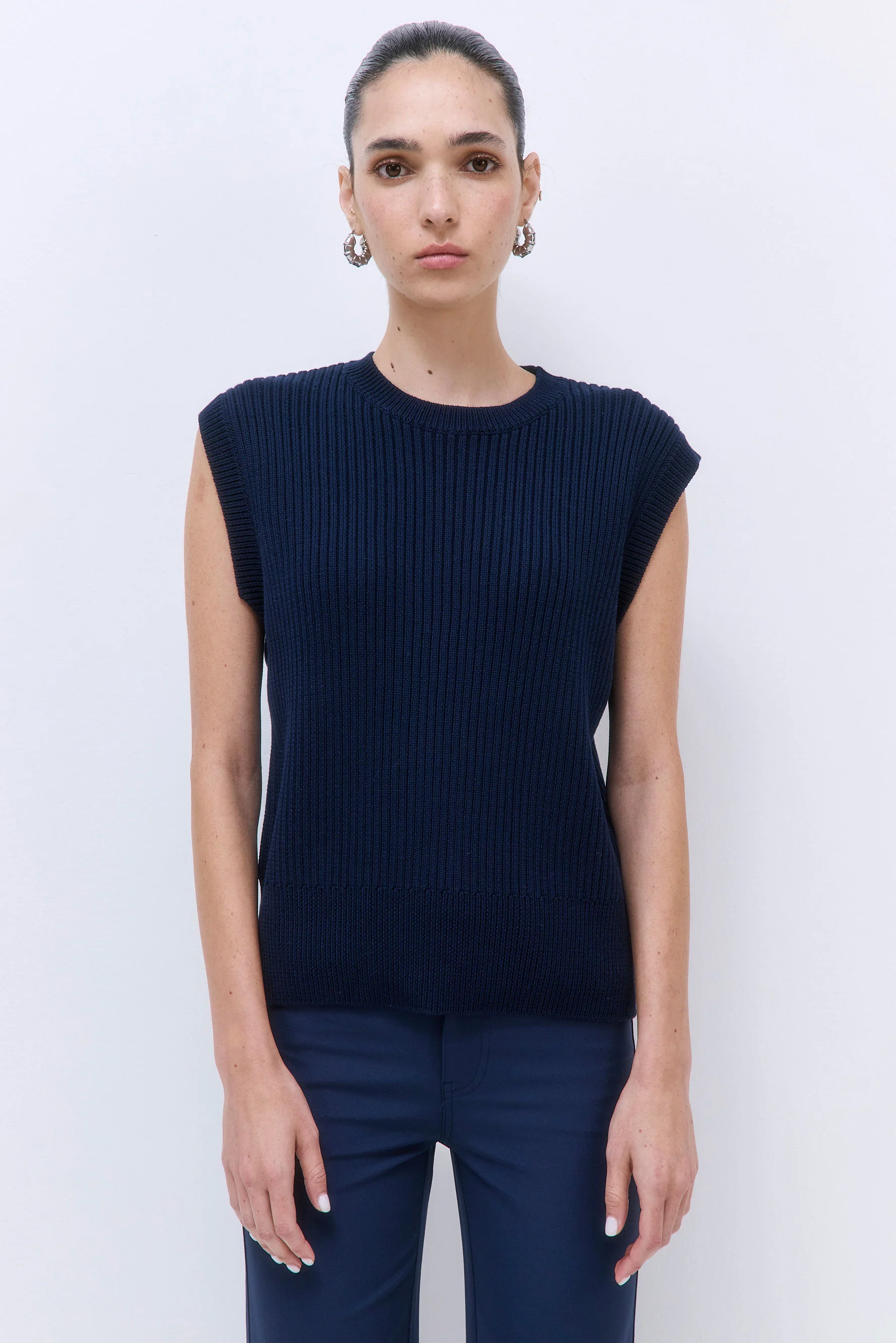 Boxy Crewneck Vest