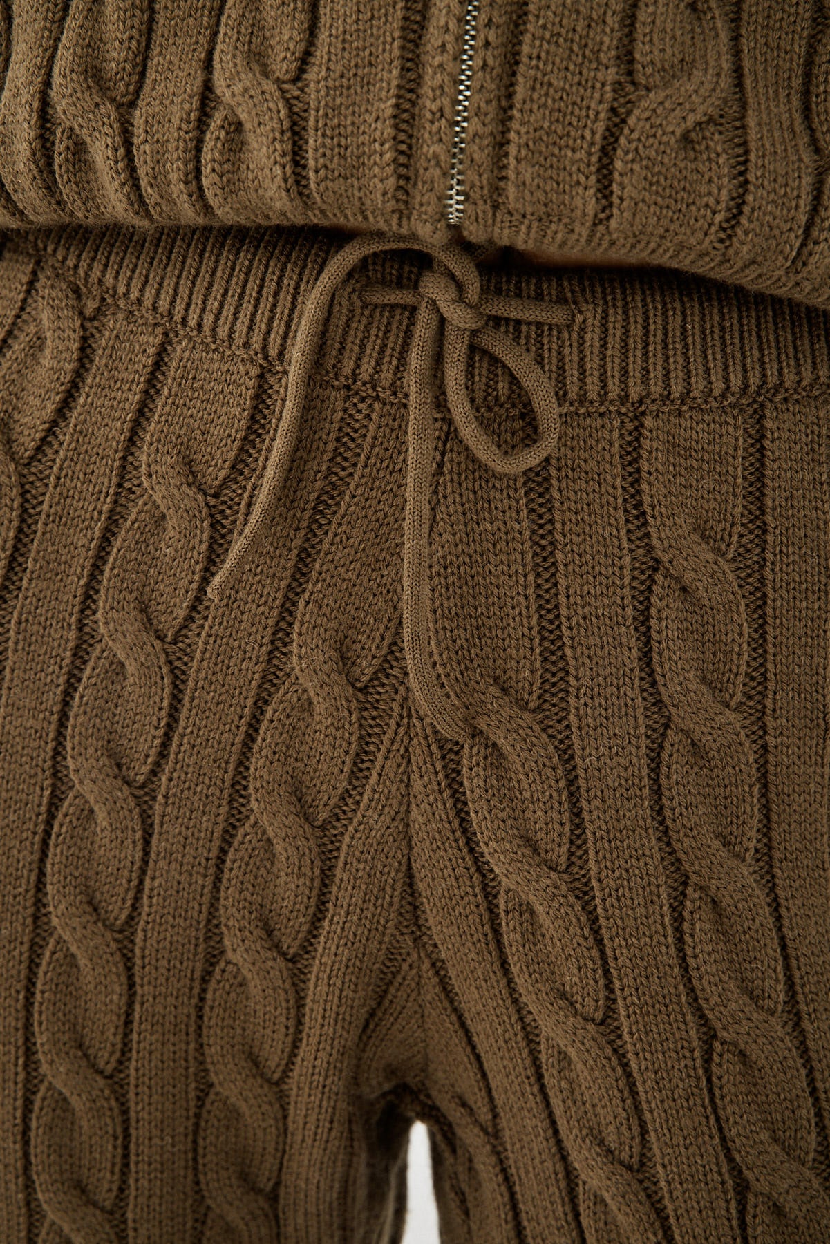 Cable-Knit Jogger - Image 7