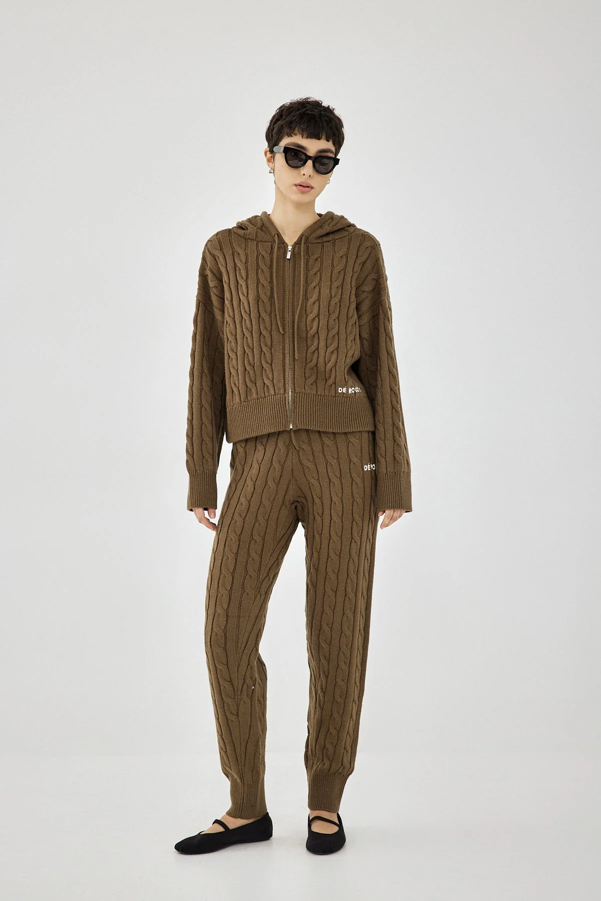 Cable-Knit Zipped Sweater - Image 2