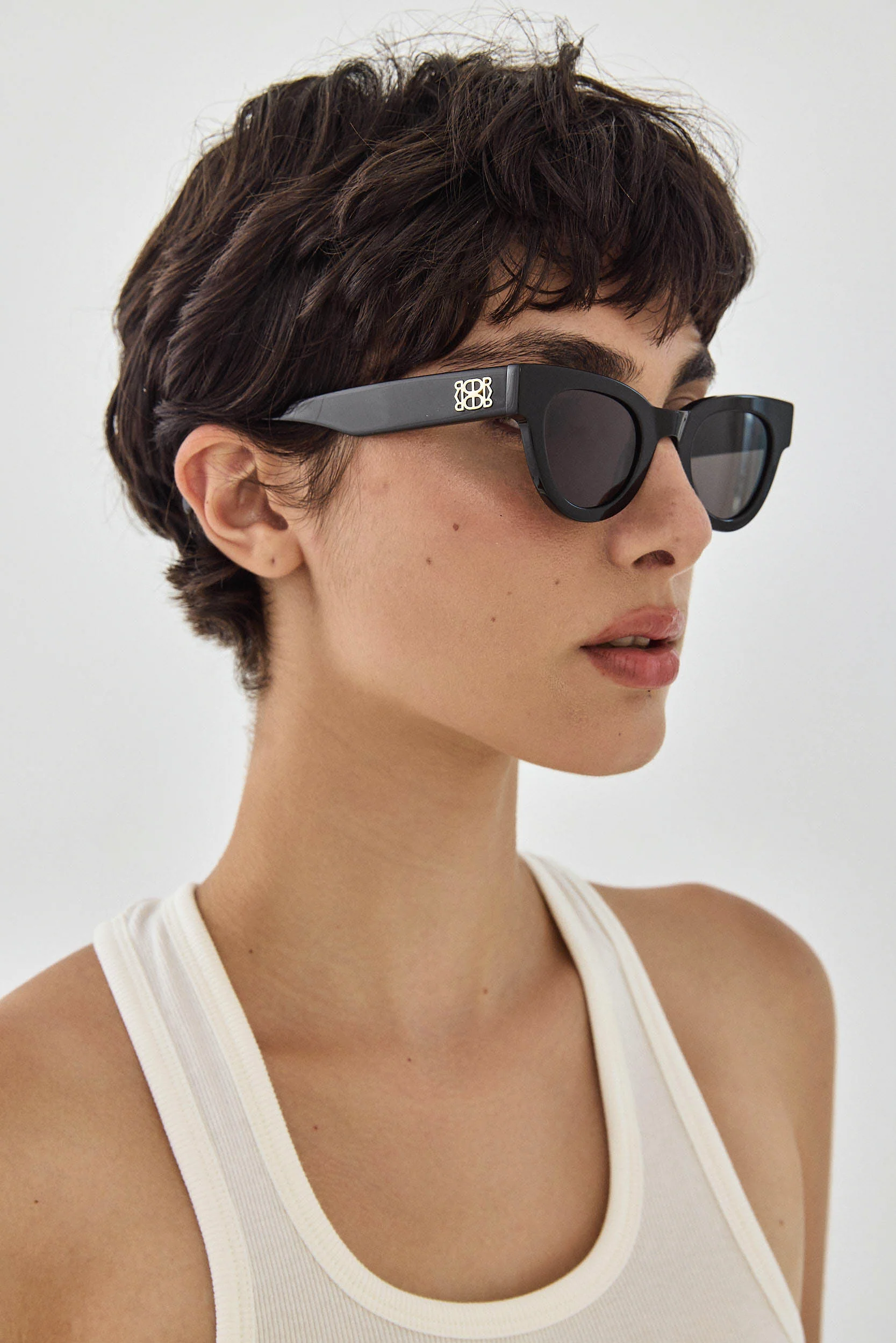 Cat-Eye Sunglasses - Image 3