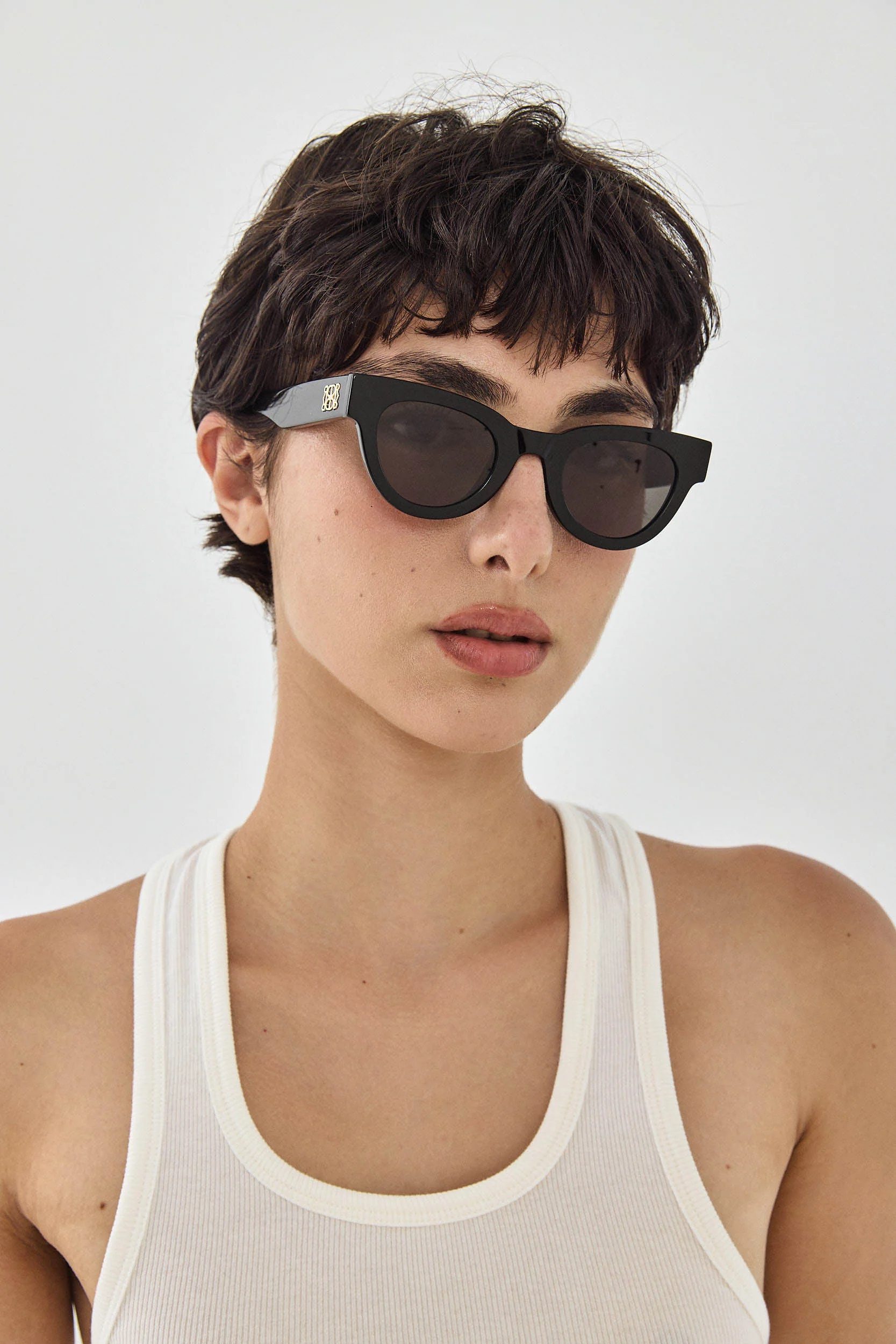 Cat-Eye Sunglasses - Image 5