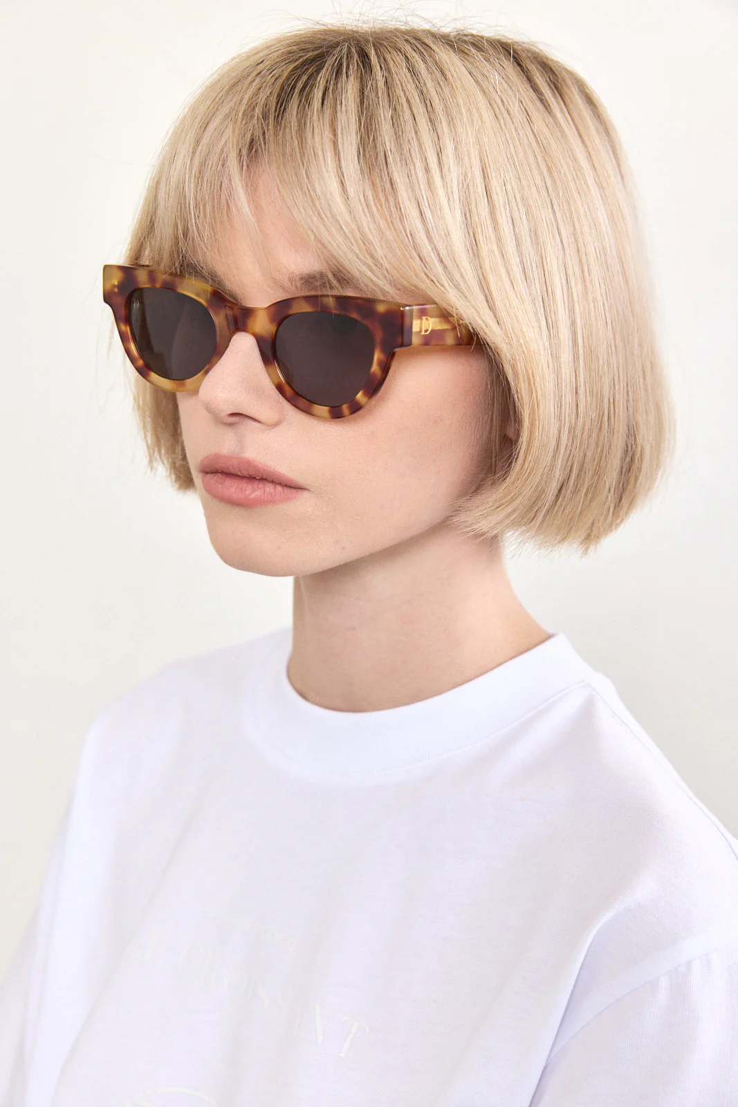 Cat-Eye Sunglasses - Image 2
