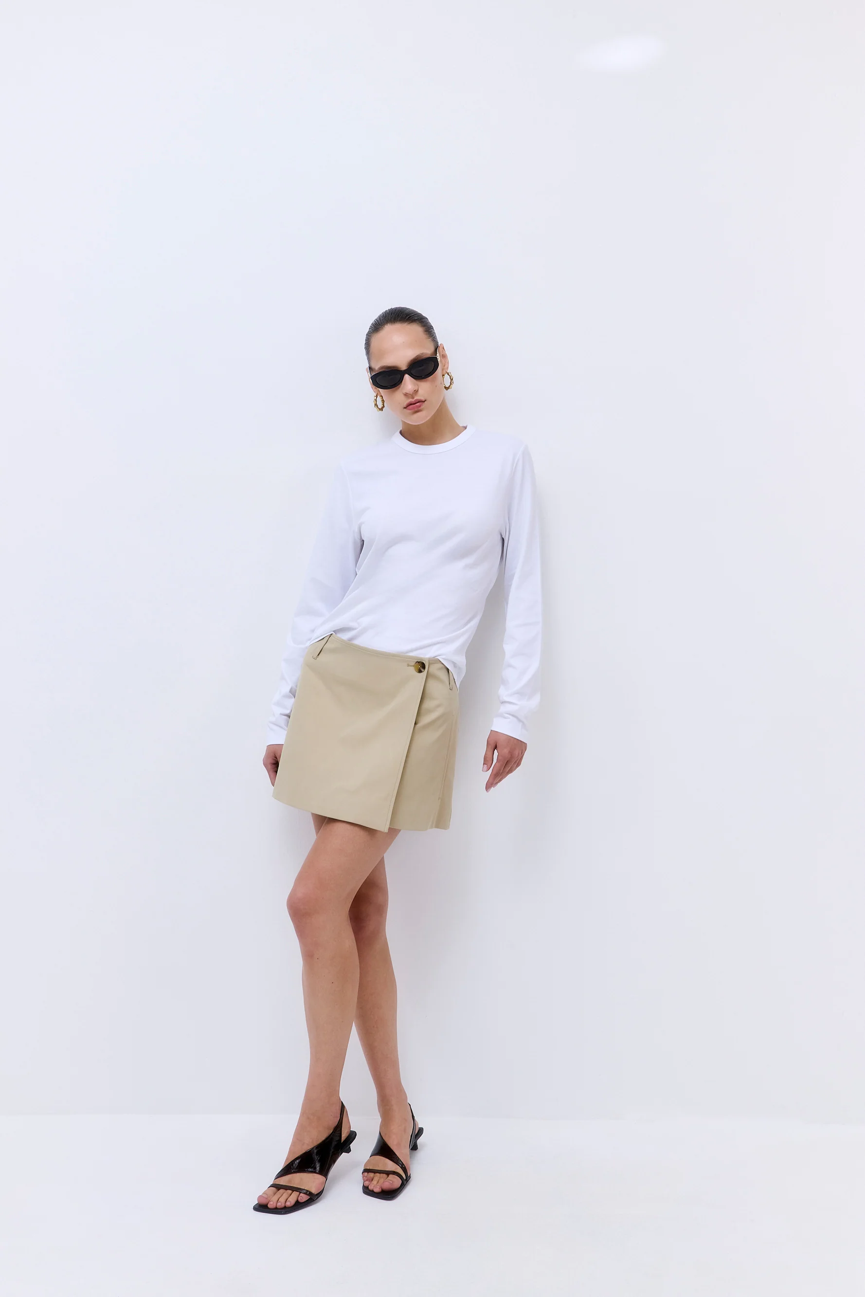 Classic Long Sleeved T Shirt - Image 3