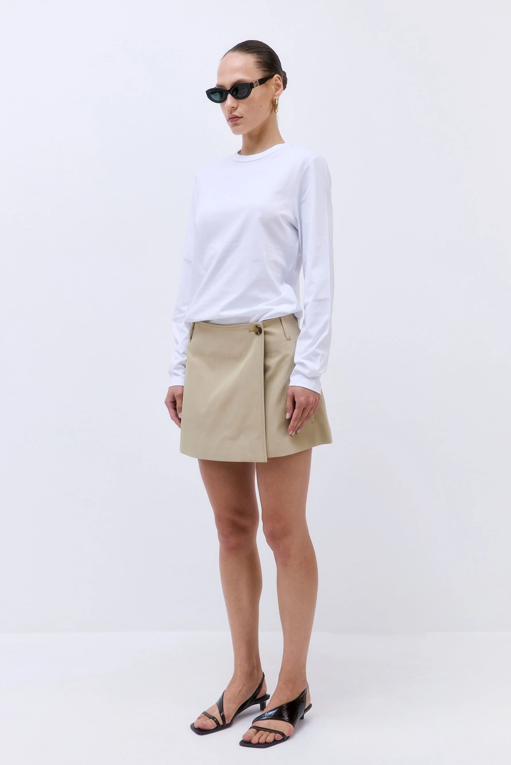 Classic Long Sleeved T Shirt - Image 4