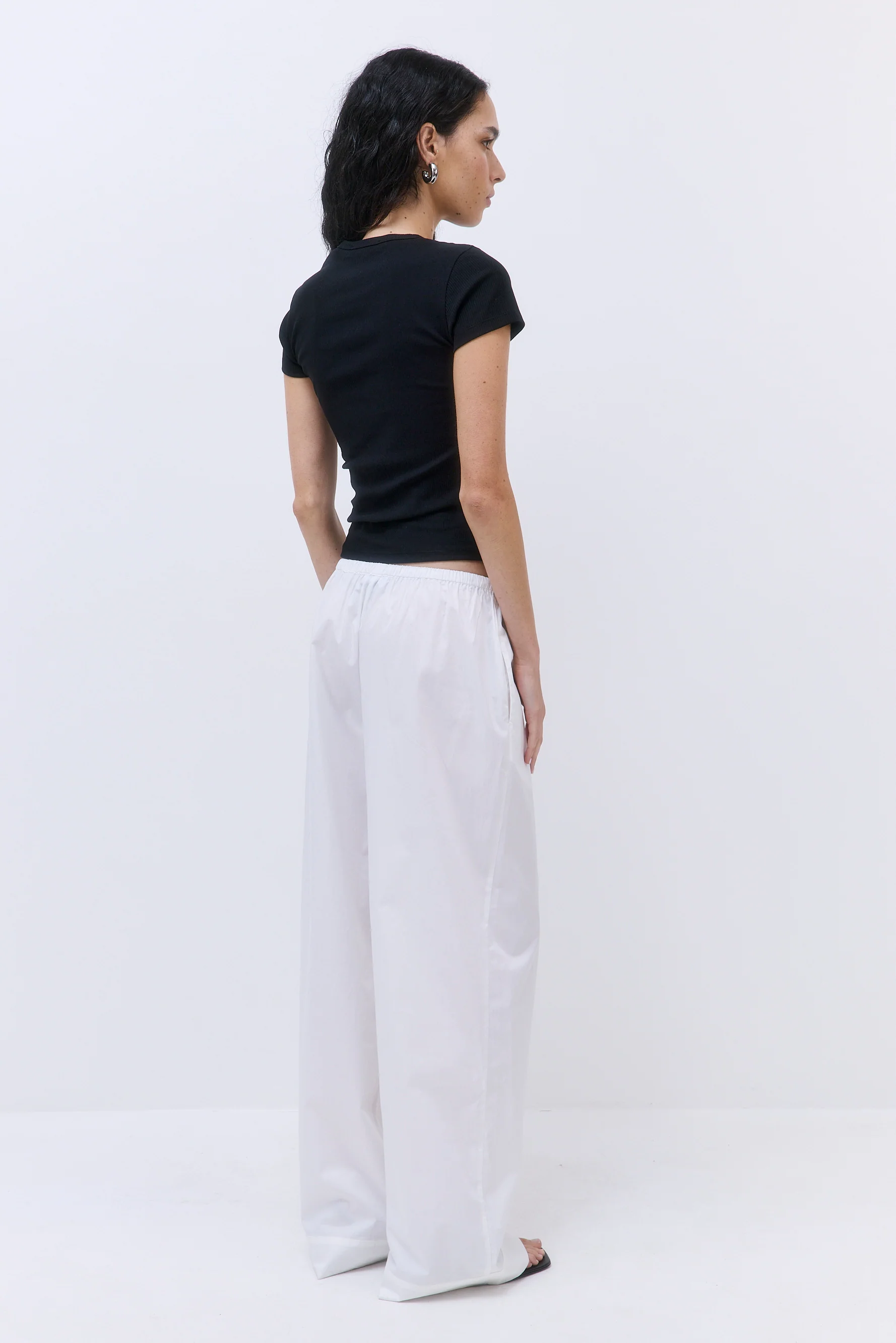 Classic Ribbed Fitted T Shirt - Image 5