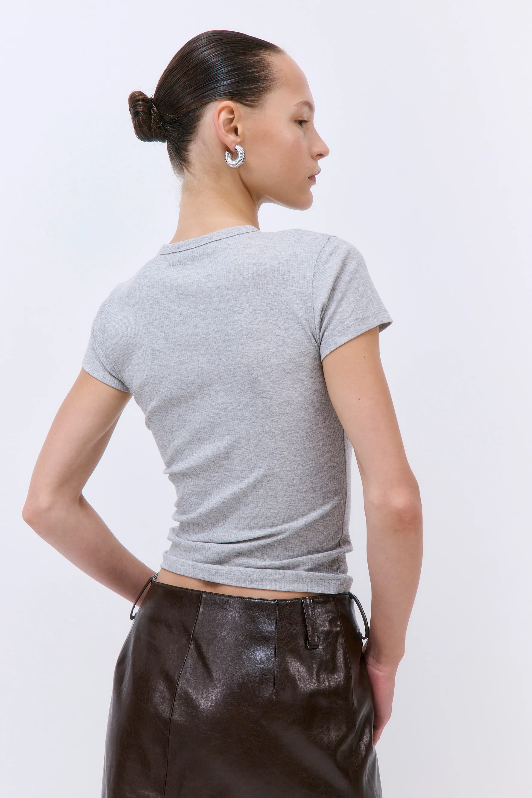 Classic Ribbed Fitted T Shirt - Image 5