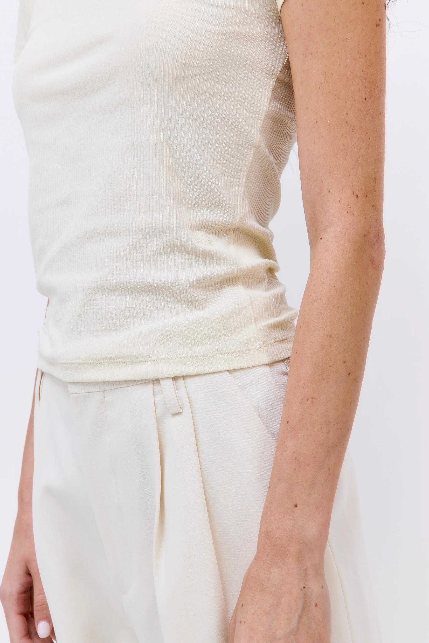 Classic Ribbed Fitted T Shirt - Image 6
