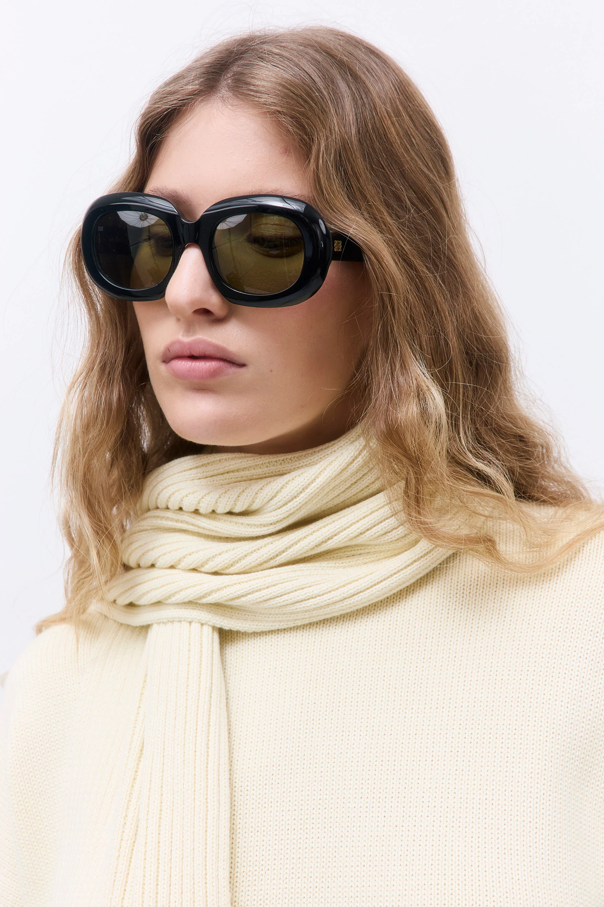 Chunky Ribbed Scarf - Image 5