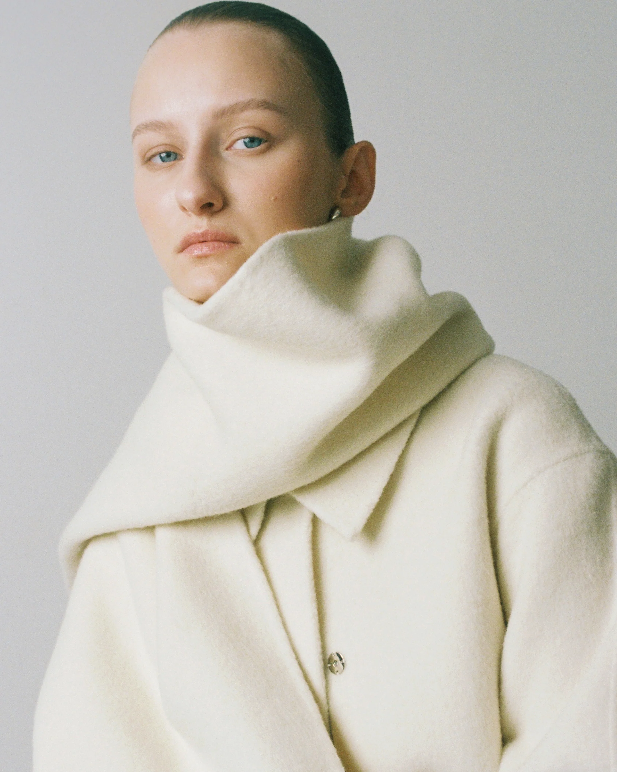 Classic Double Wool Scarf - Image 3