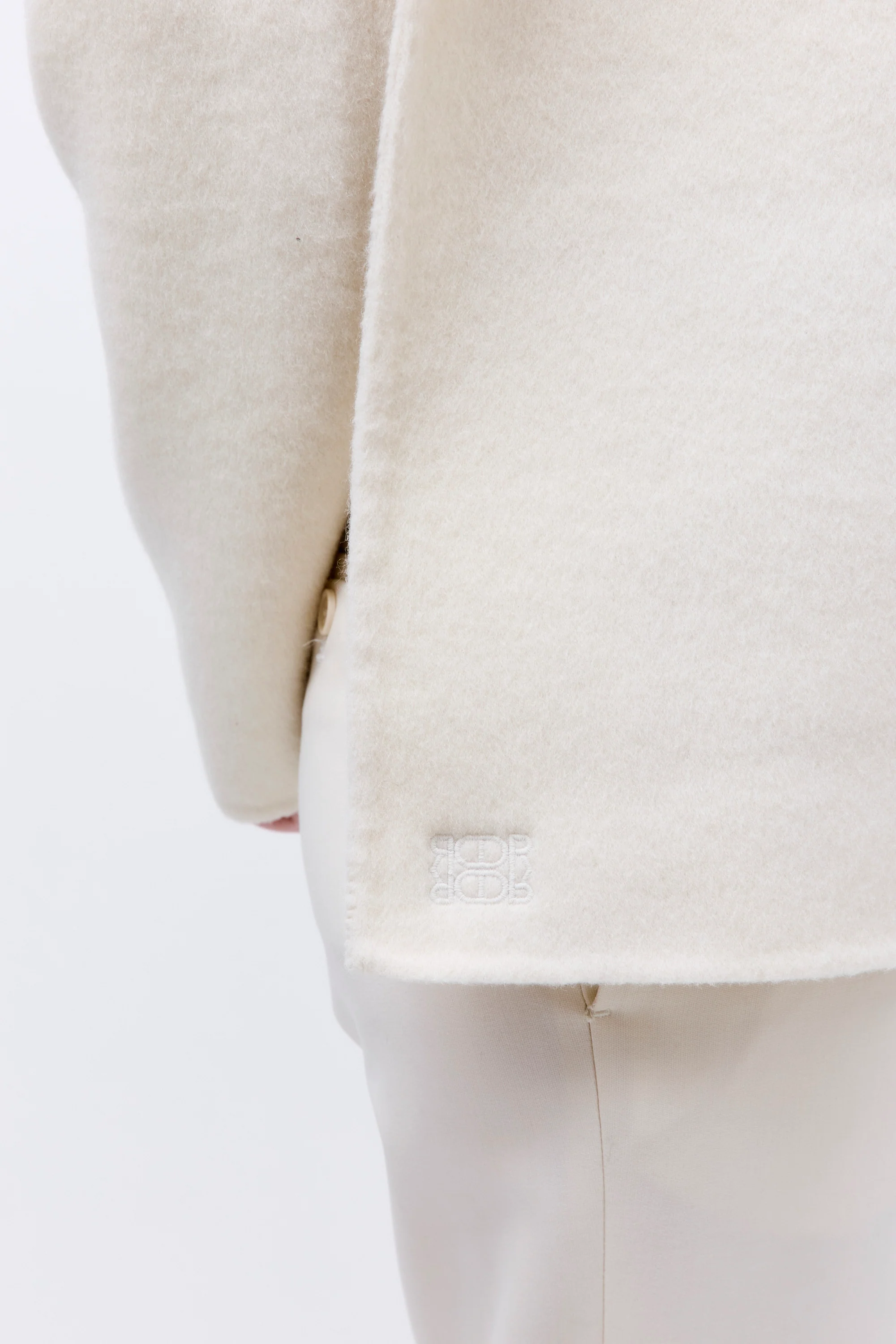 Classic Double Wool Scarf - Image 4