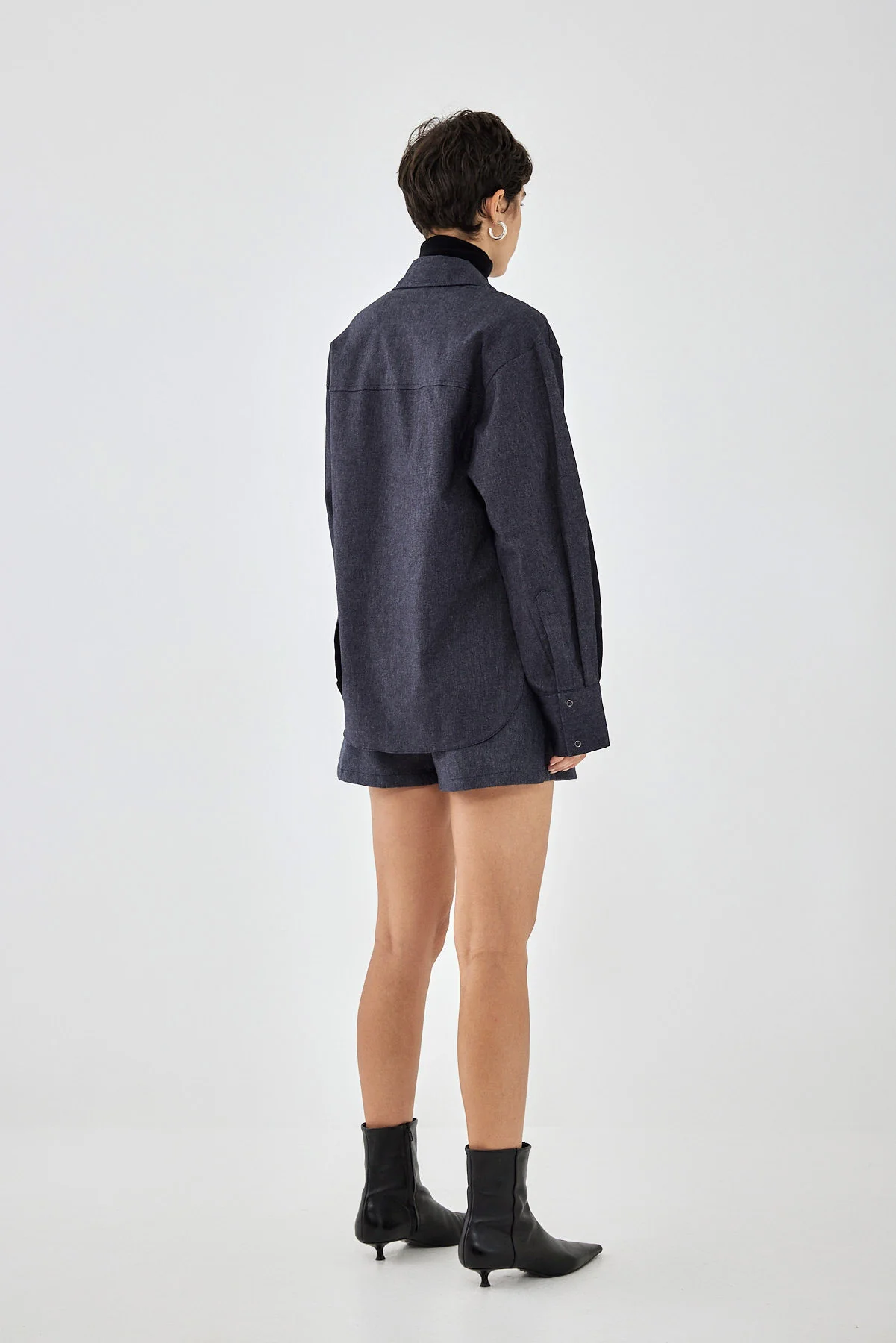 Lightweight Button Up Shirt - Image 5