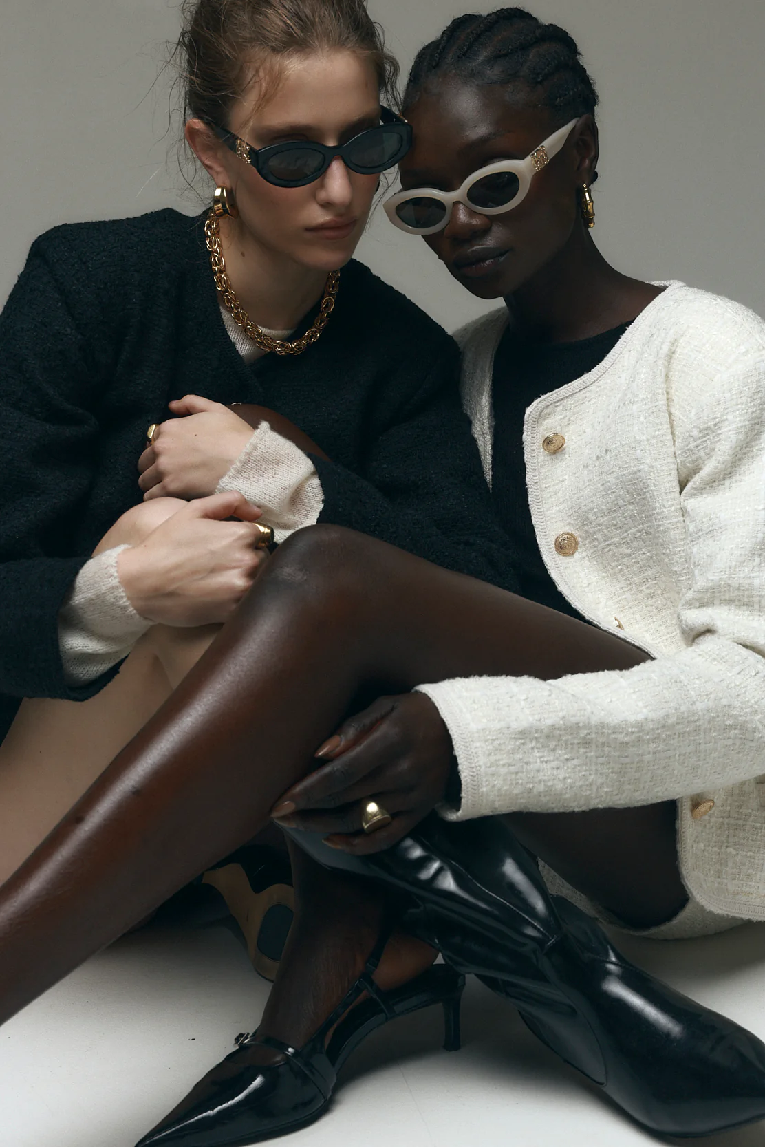 Cropped Tweed Jacket - Image 4
