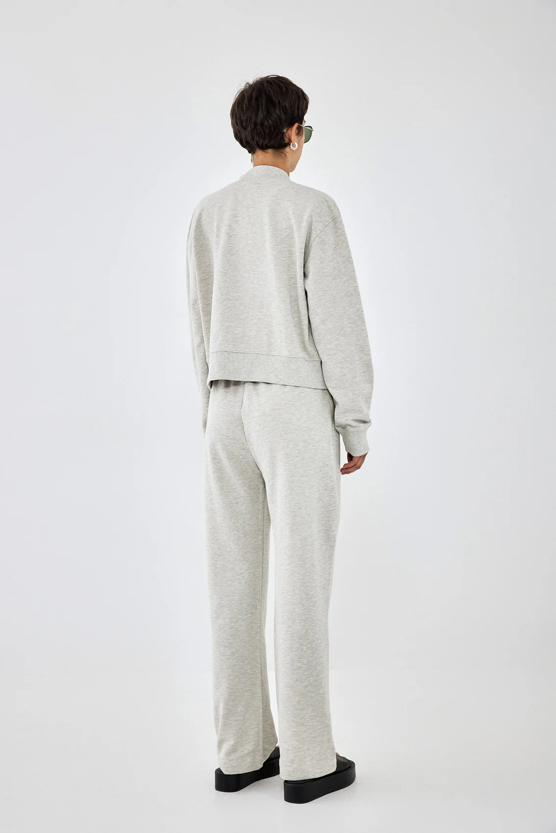 Cropped Zipped Sweatshirt - Image 5