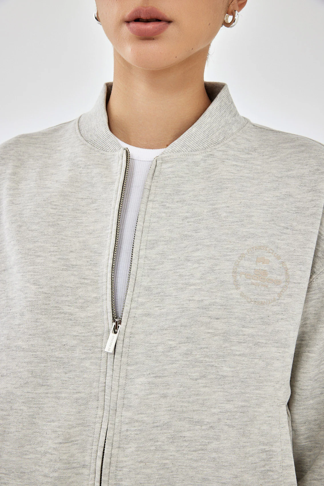 Cropped Zipped Sweatshirt - Image 7