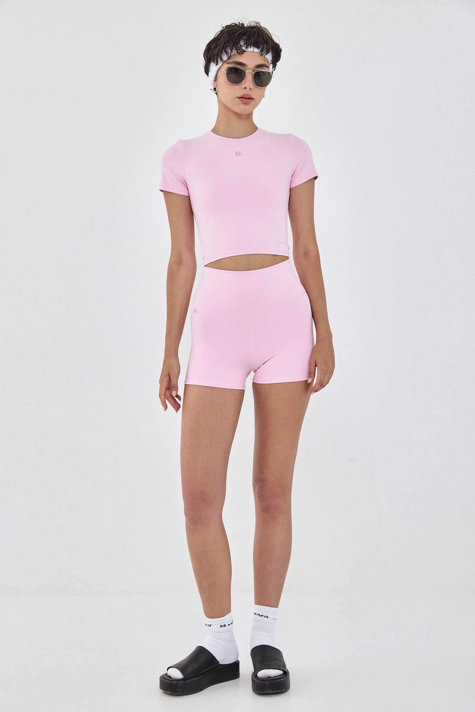 Dé Short Sleeved Cropped Top - Image 2