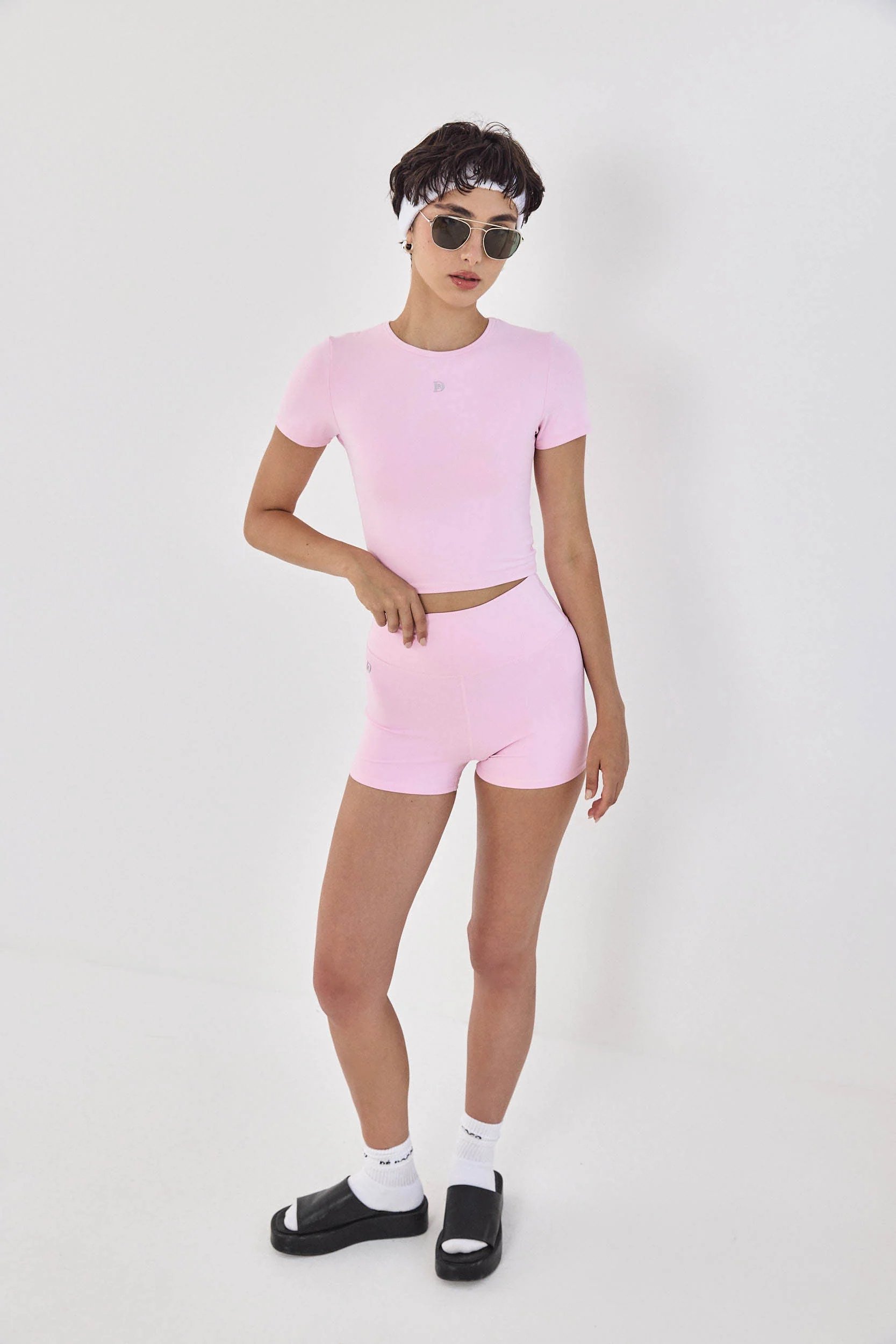 Dé Short Sleeved Cropped Top - Image 3