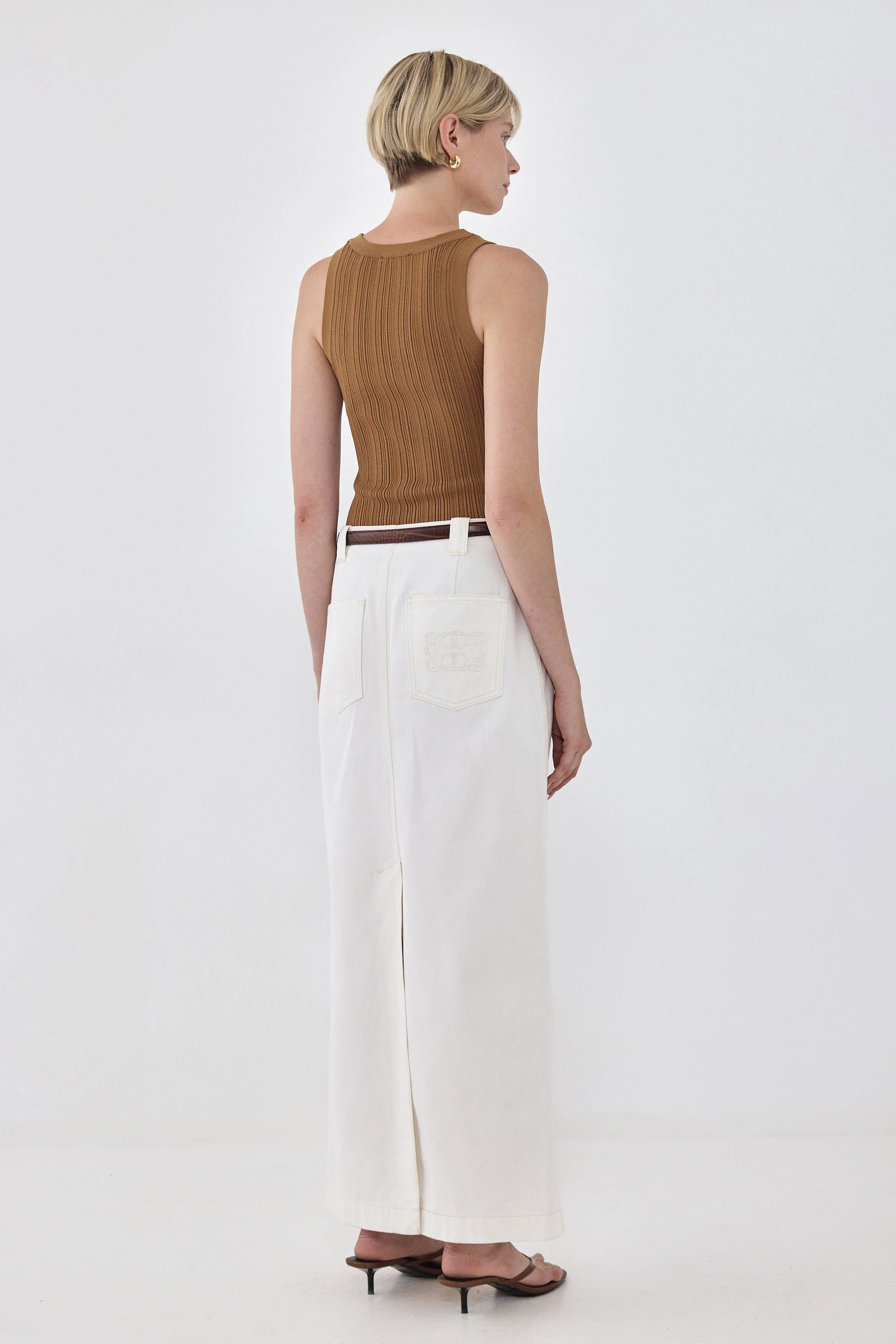 Deep Scoop Ribbed Tank Top - Image 5
