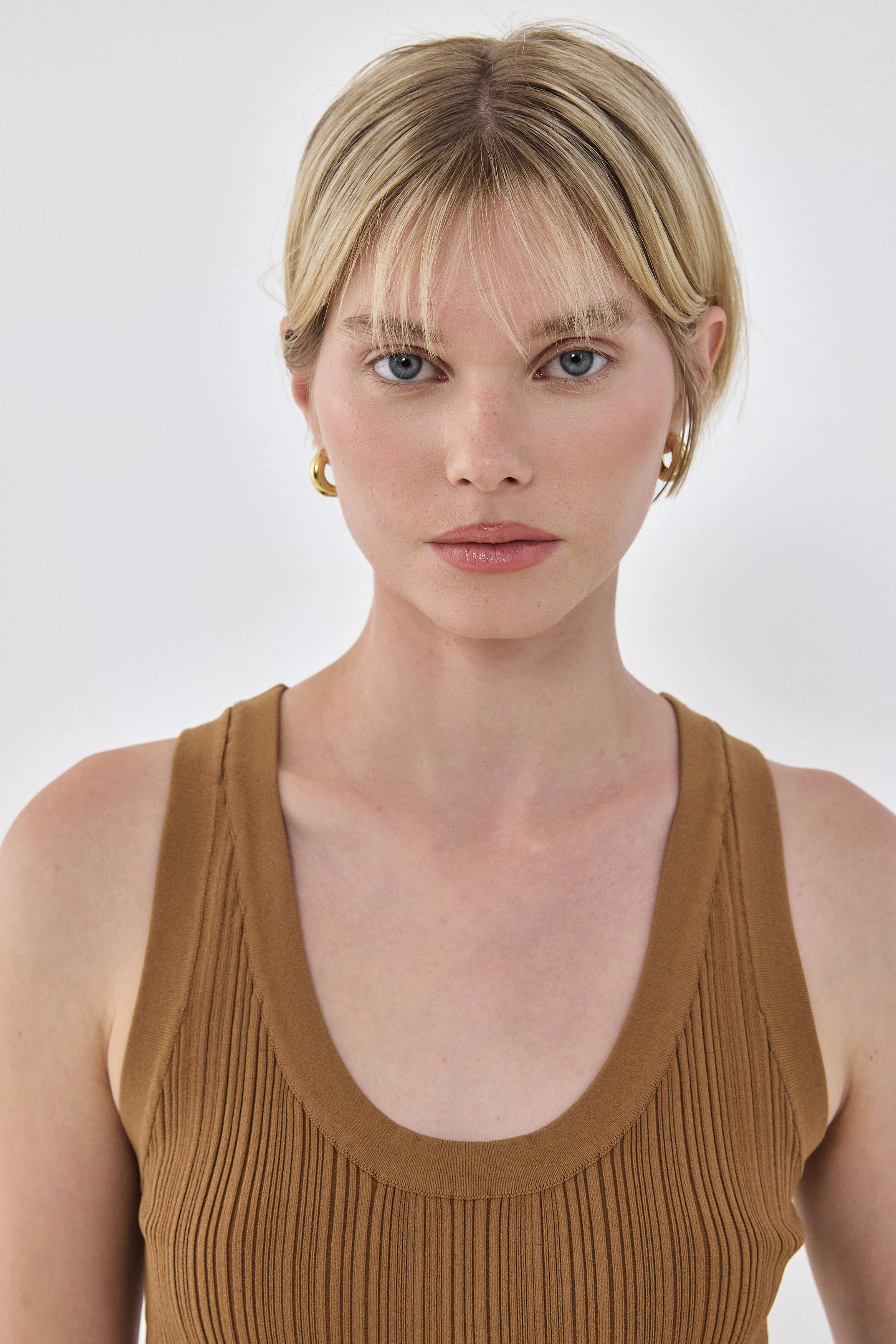 Deep Scoop Ribbed Tank Top - Image 6