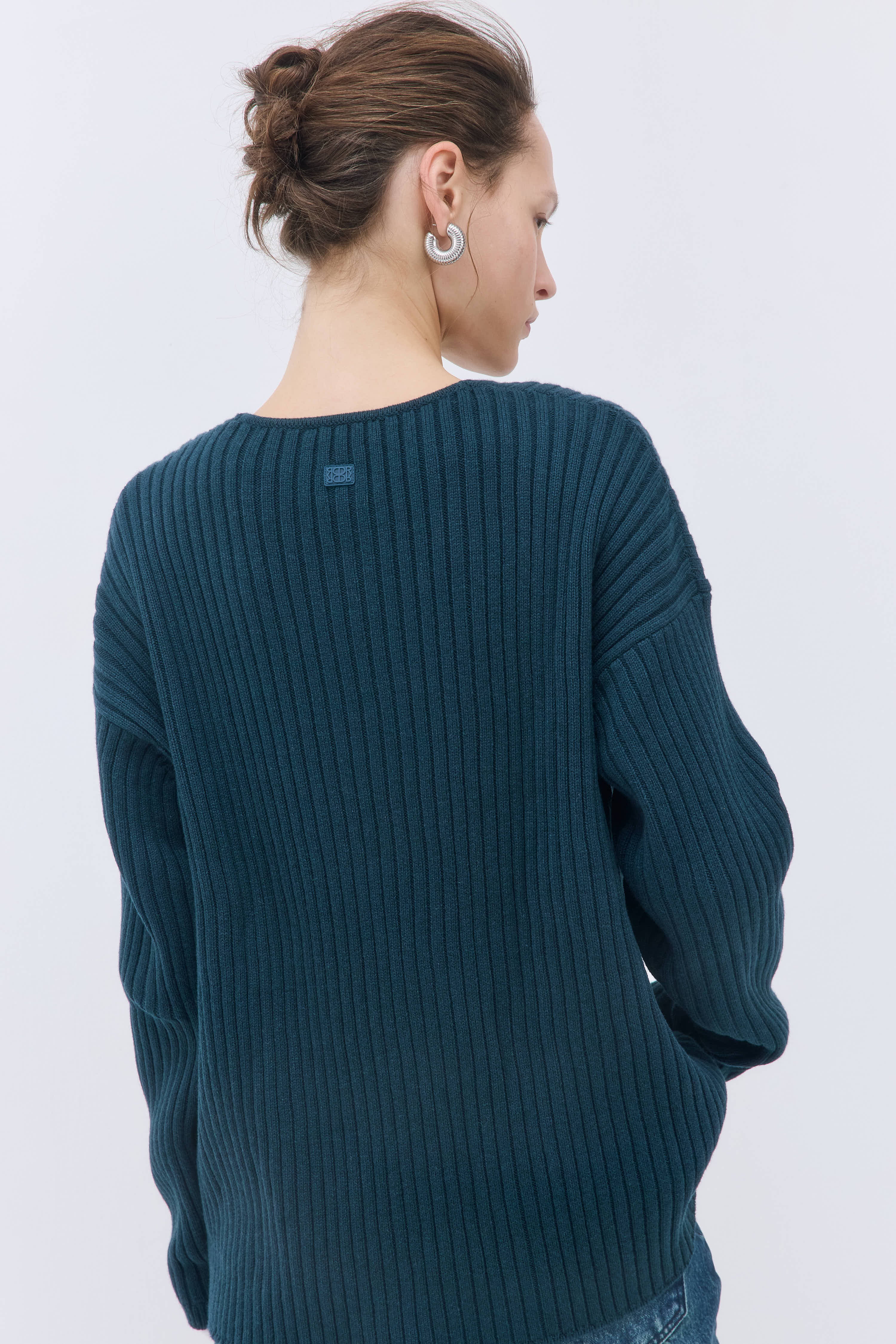 Deep V Neck Ribbed Sweater - Image 7