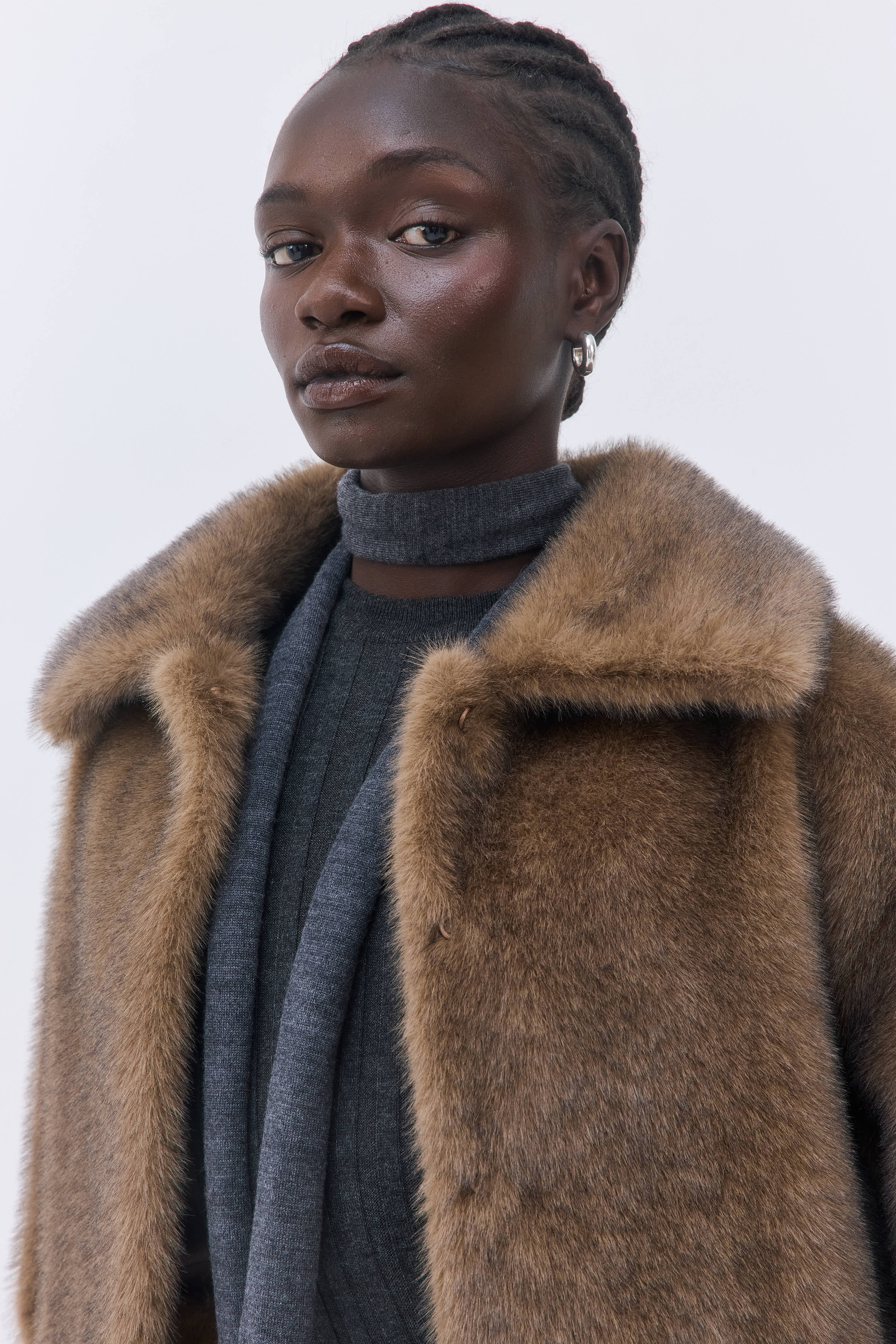 Faux Fur Cropped Coat - Image 7