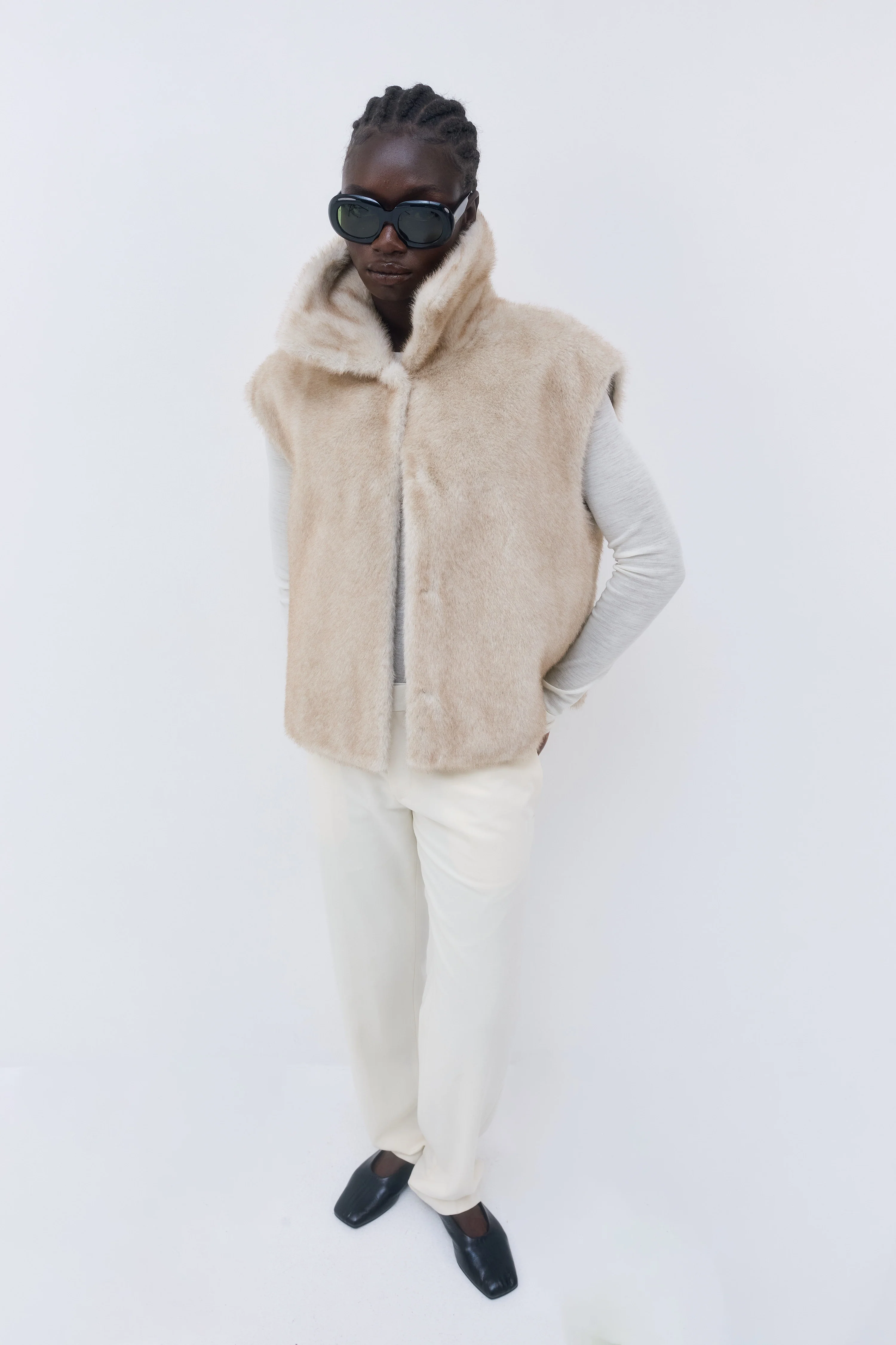 Faux Fur Vest - Image 4