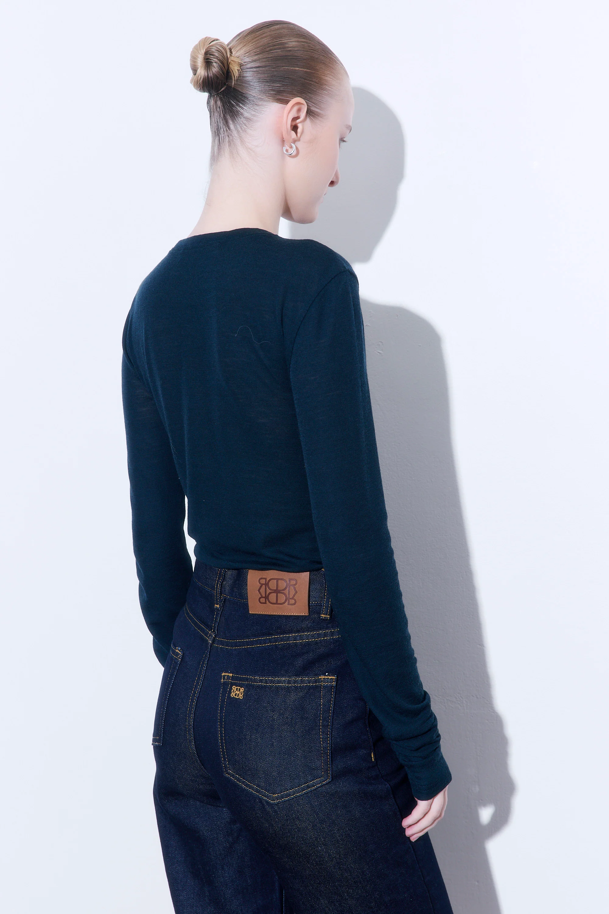 Fitted Thin Wool Long Sleeve - Image 5