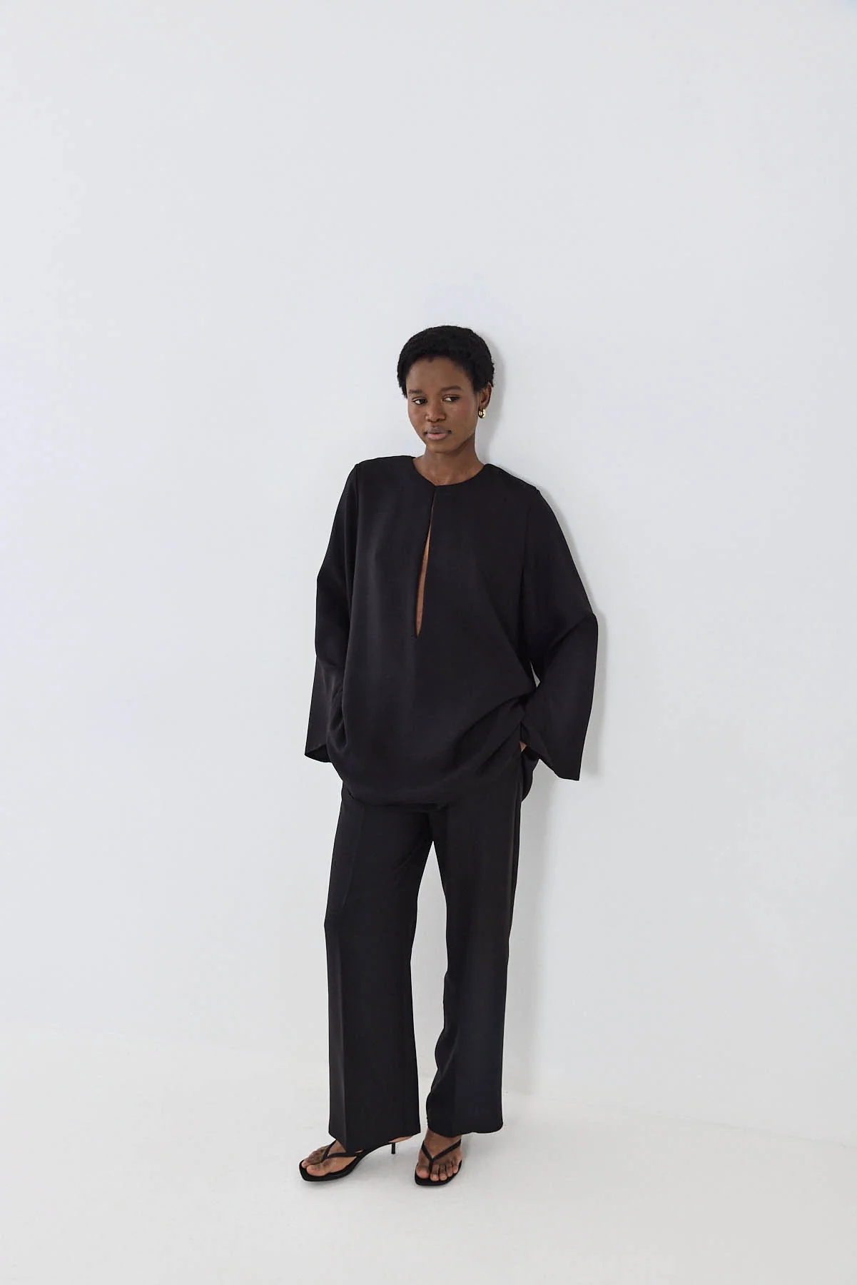 Flowy Tailored Pants - Image 3