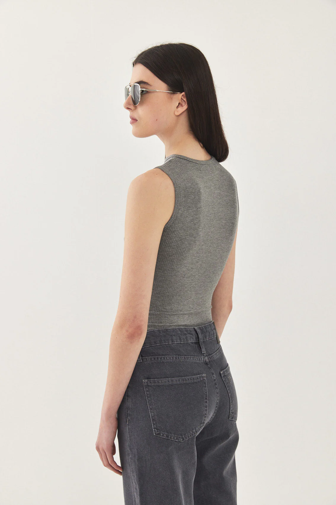 Frontal Cut Out Ribbed Tank Top - Image 5