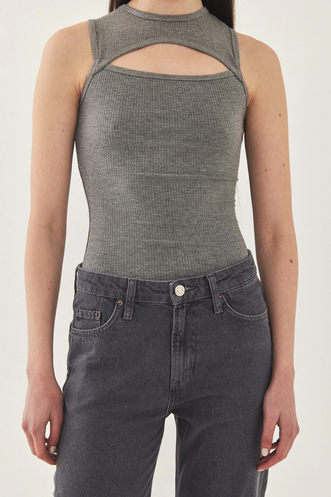 Frontal Cut Out Ribbed Tank Top - Image 6