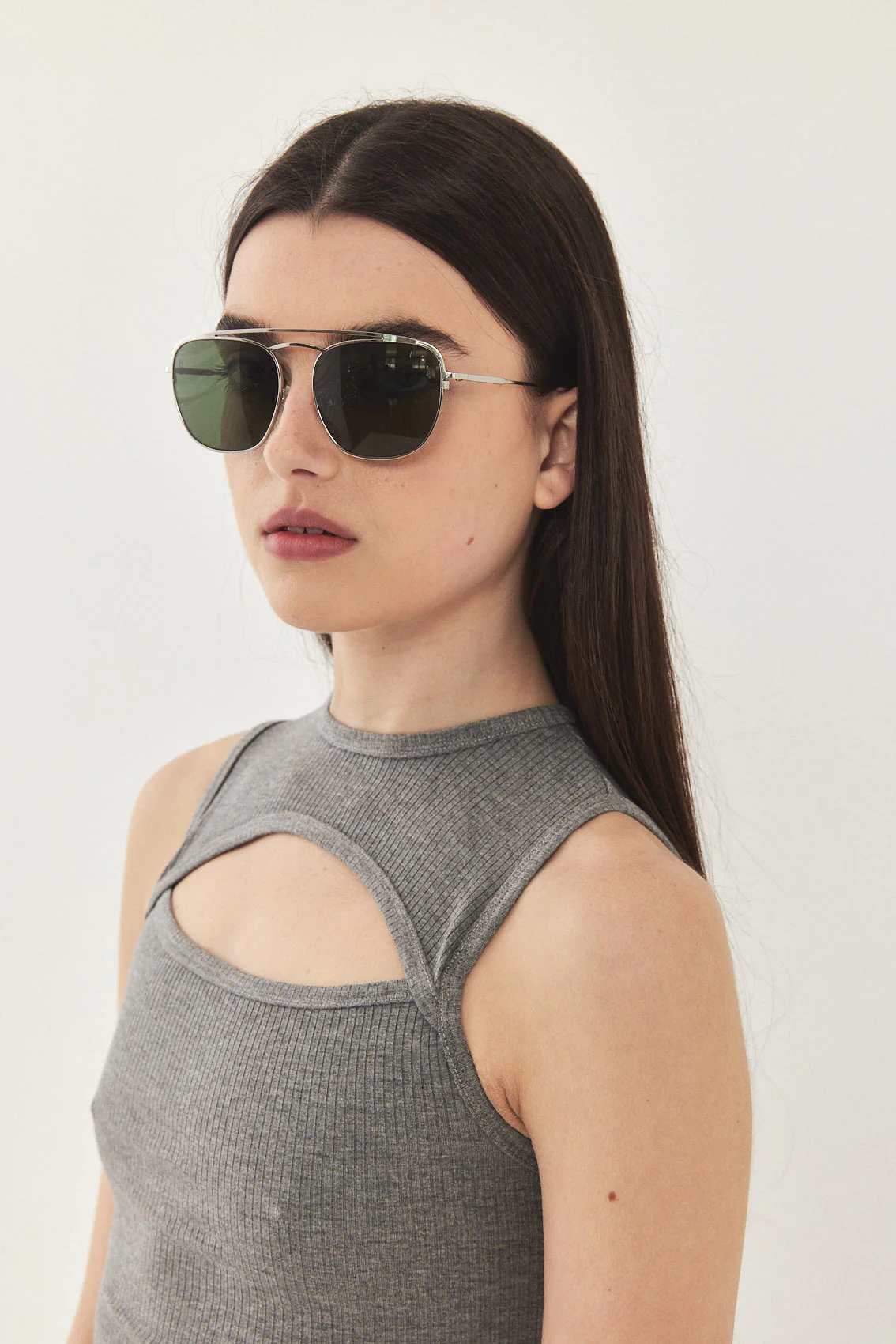 Frontal Cut Out Ribbed Tank Top - Image 7