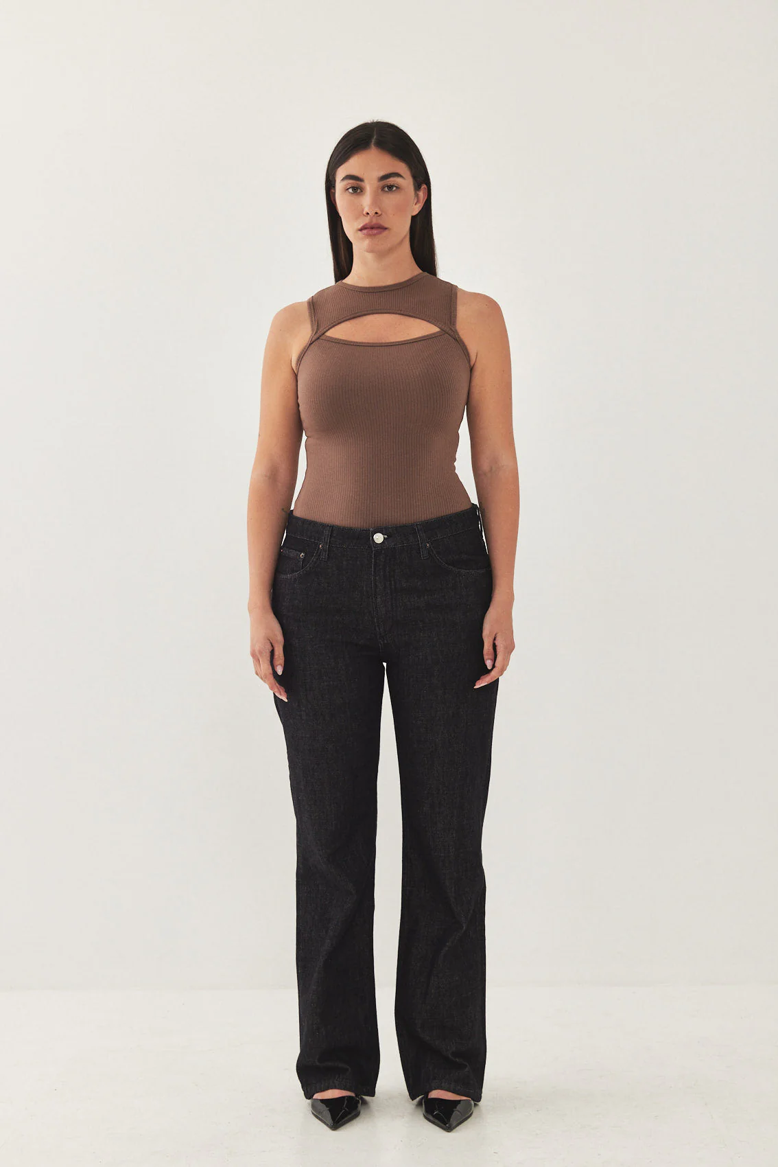 Frontal Cut Out Ribbed Tank Top - Image 2