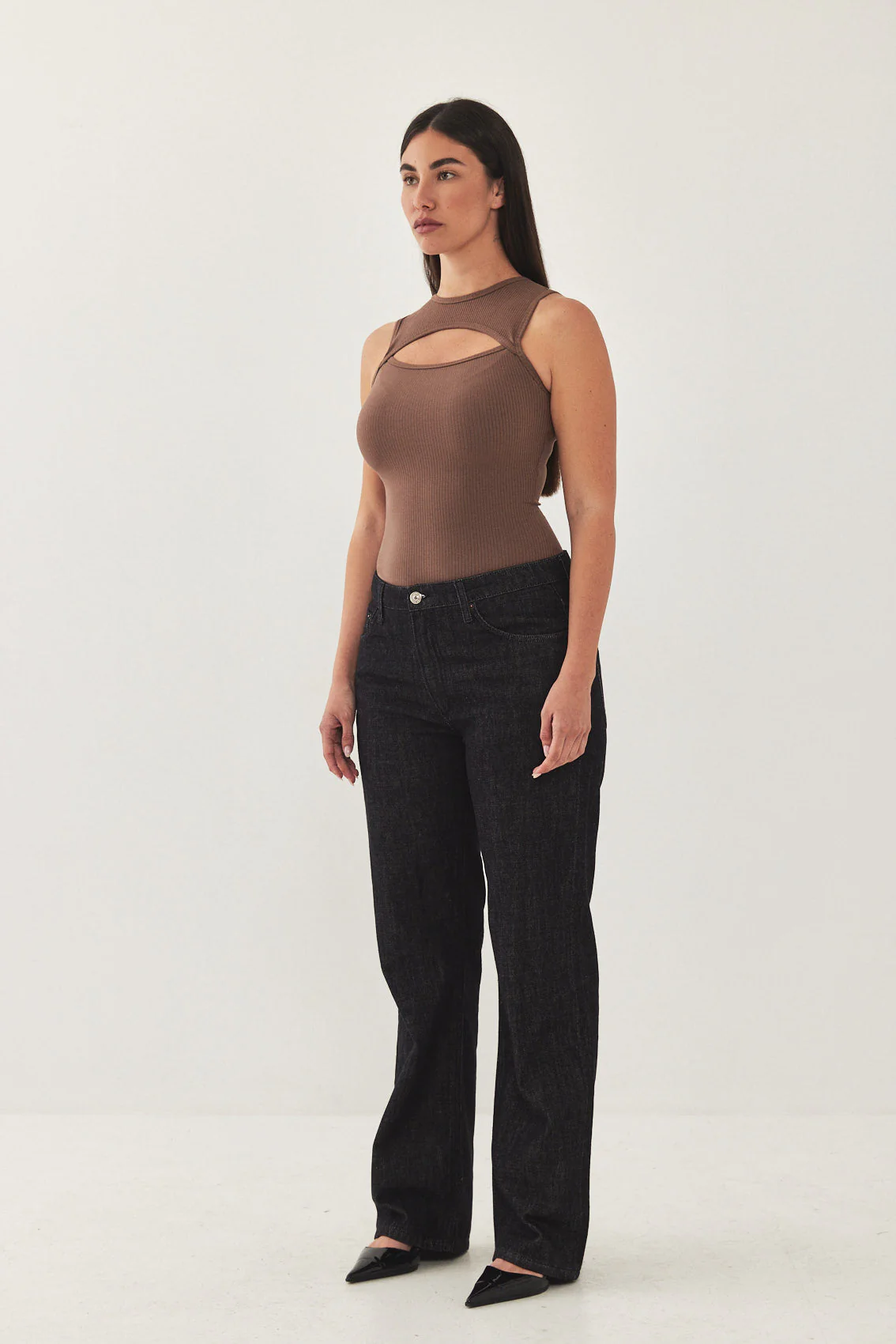 Frontal Cut Out Ribbed Tank Top - Image 3