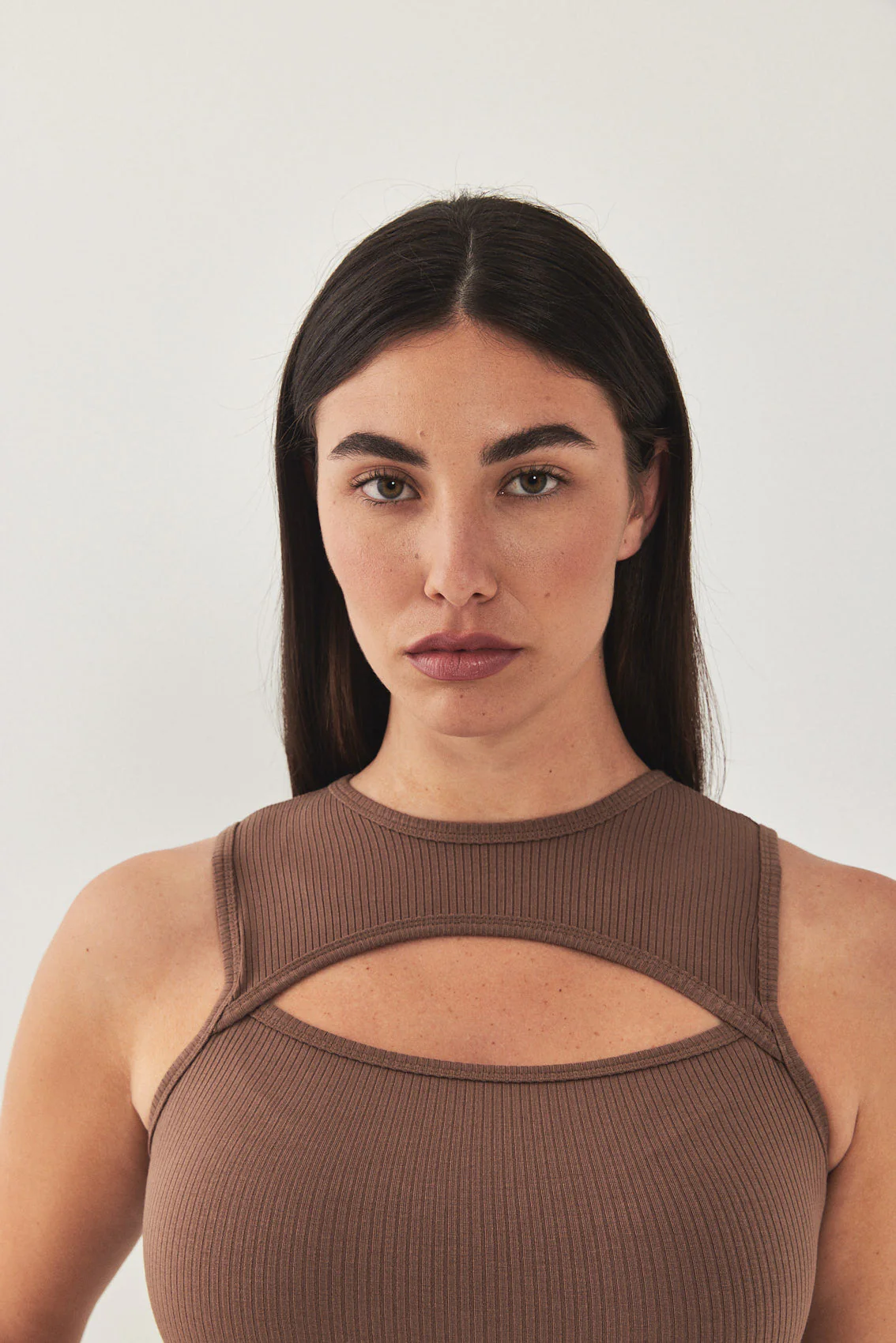 Frontal Cut Out Ribbed Tank Top - Image 7