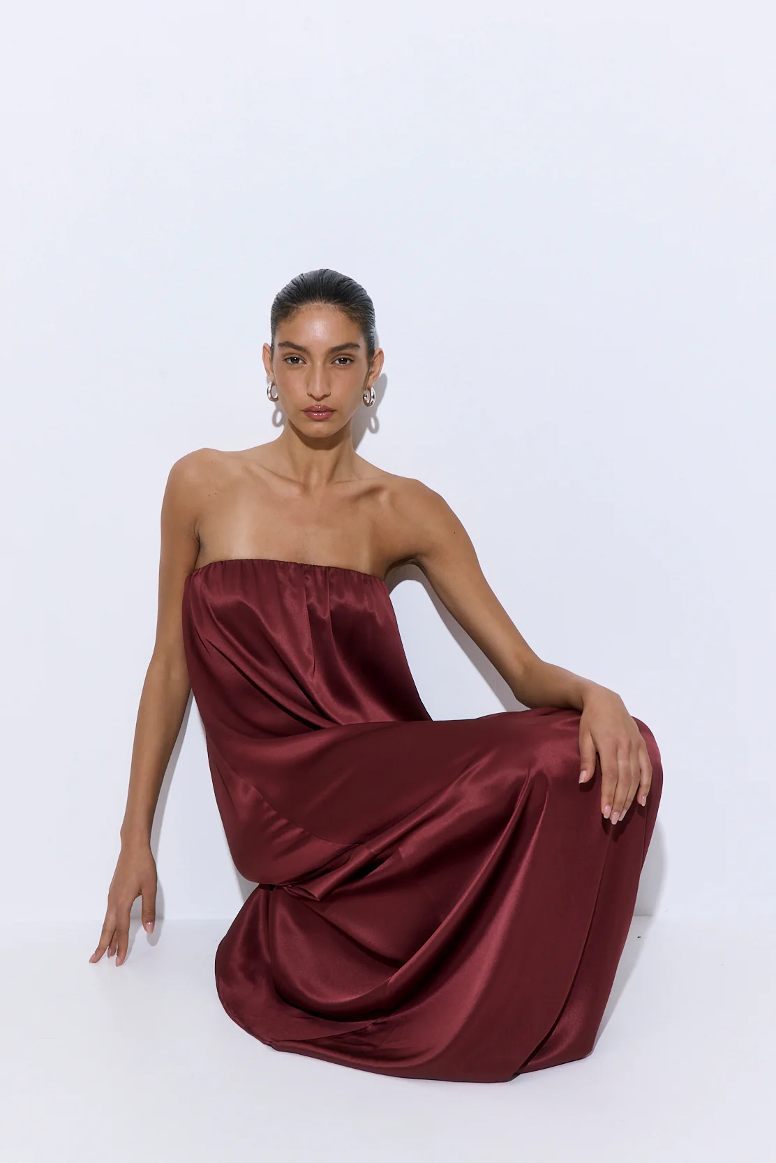 Gathered Strapless Satin Dress - Image 7