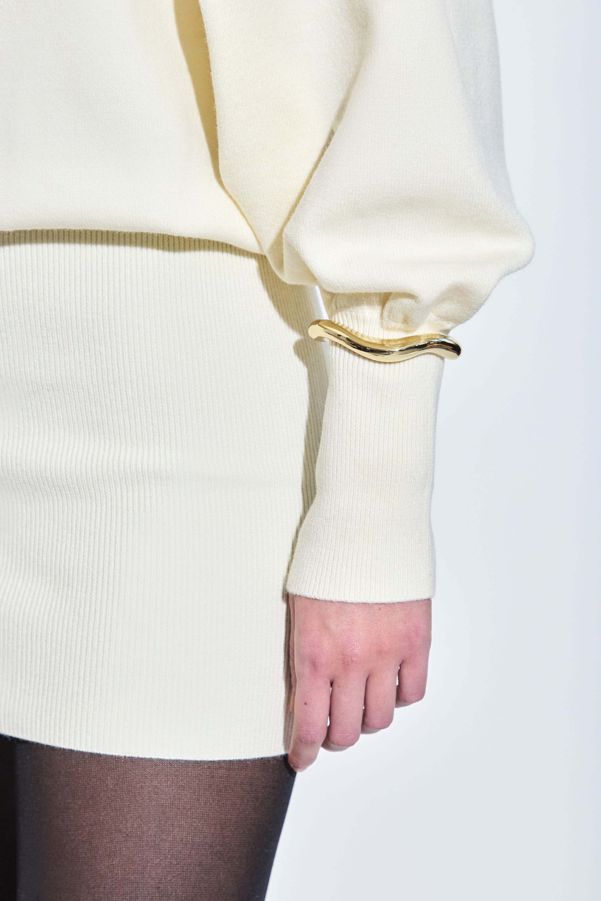 Knitted Long Sleeved Volume Dress - Image 6