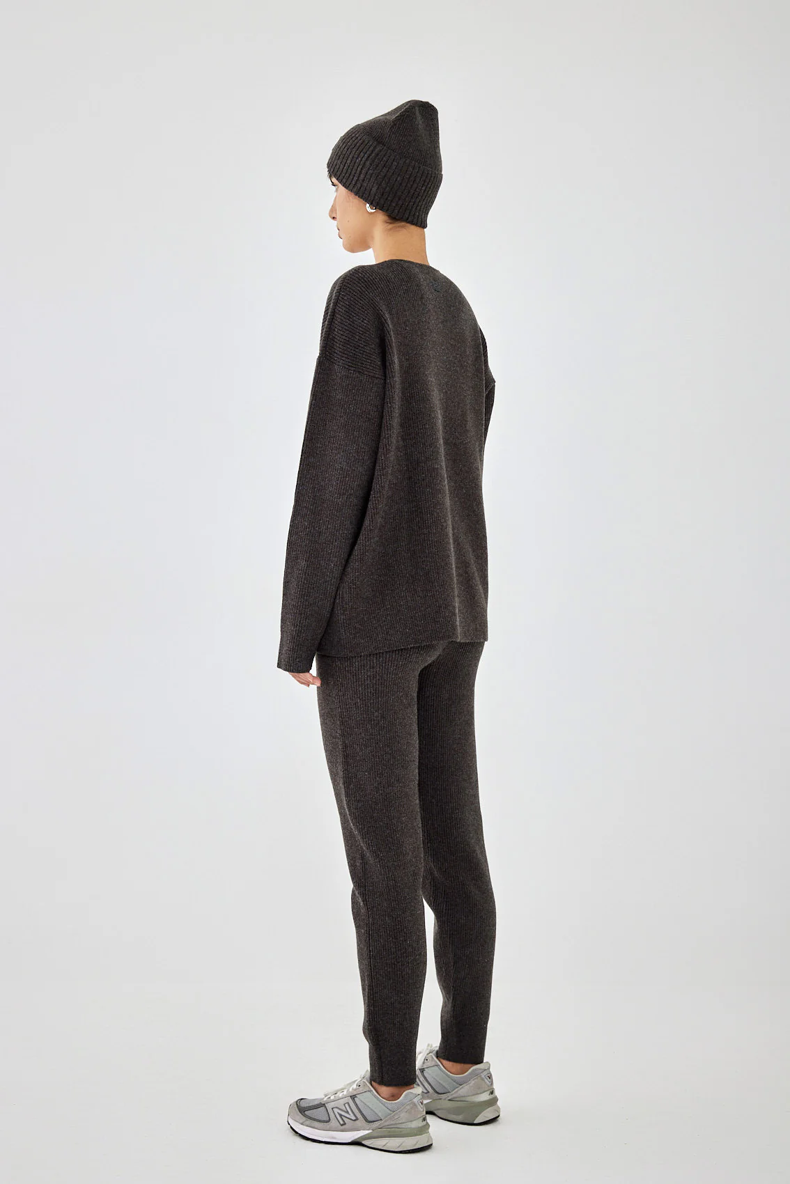 Knitted Ribbed Jogger - Image 5
