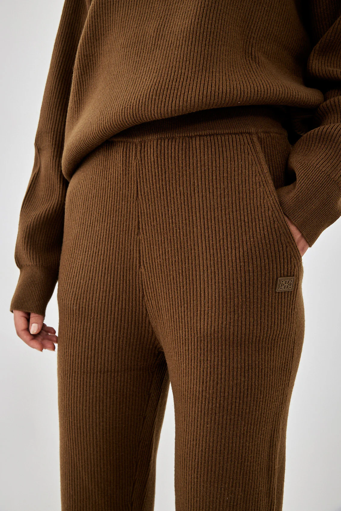 Knitted Ribbed Jogger - Image 6