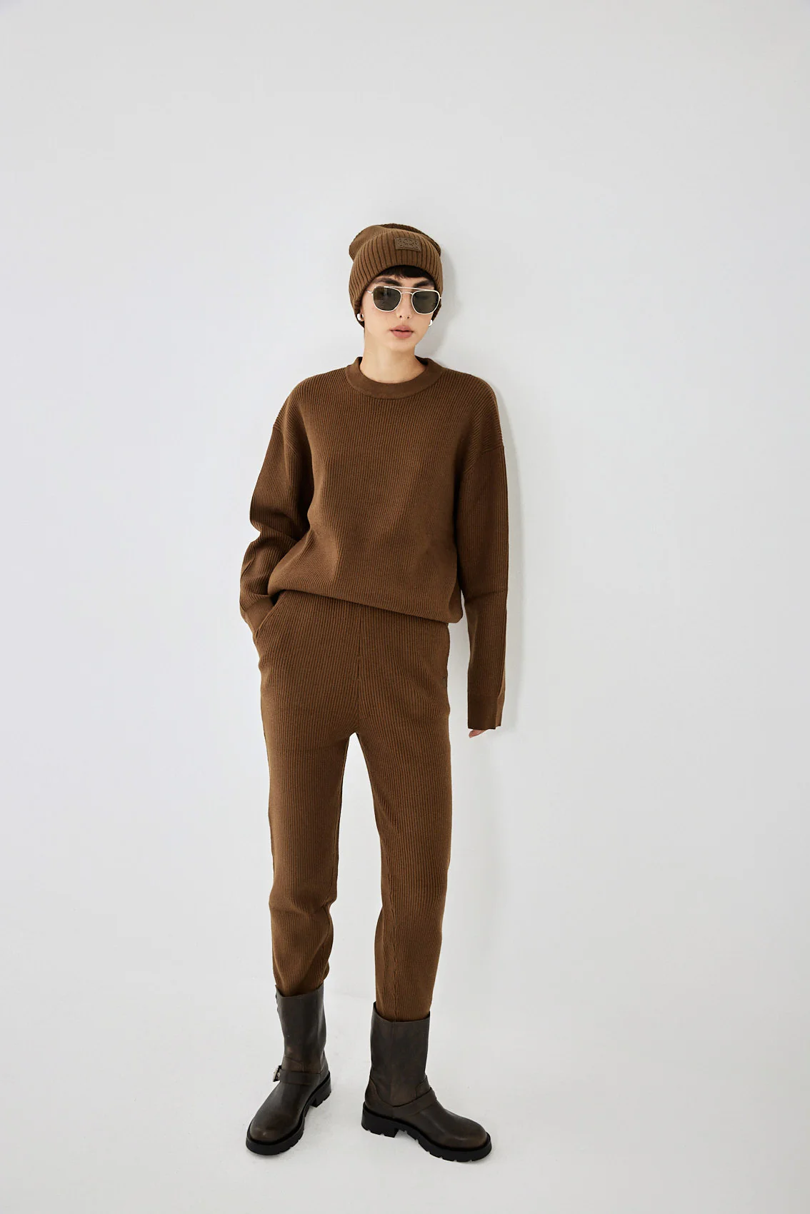 Knitted Ribbed Jogger - Image 7