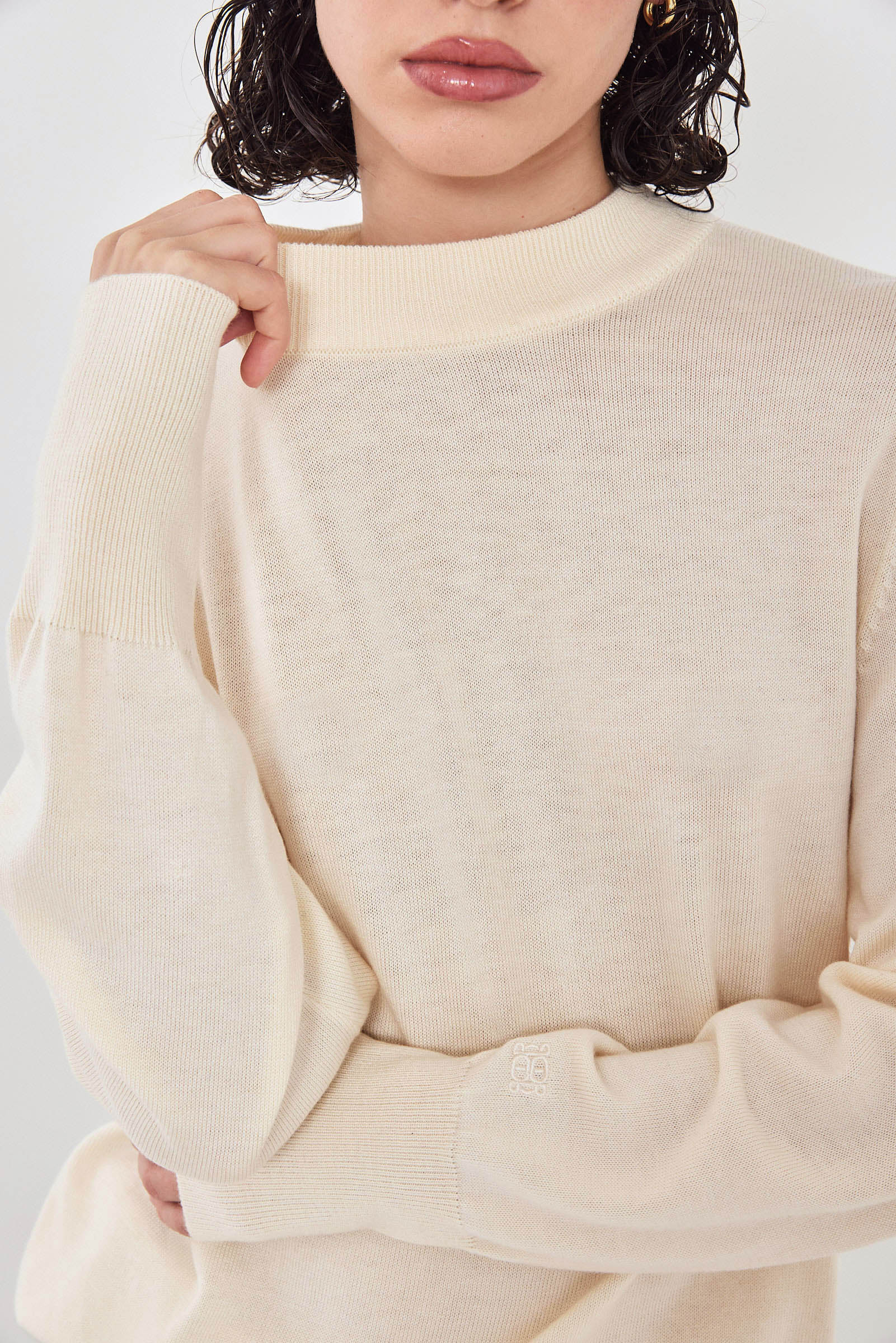 Light Knitted Mockneck - Image 7
