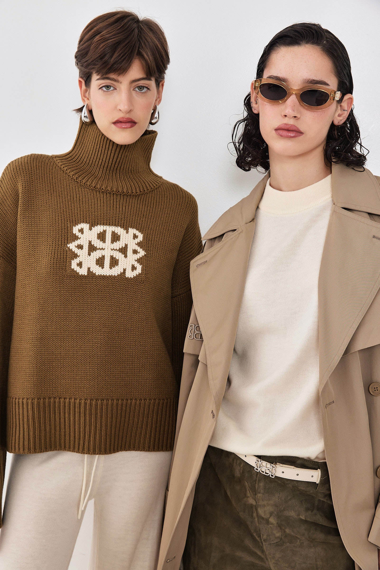 Light Knitted Mockneck - Image 9
