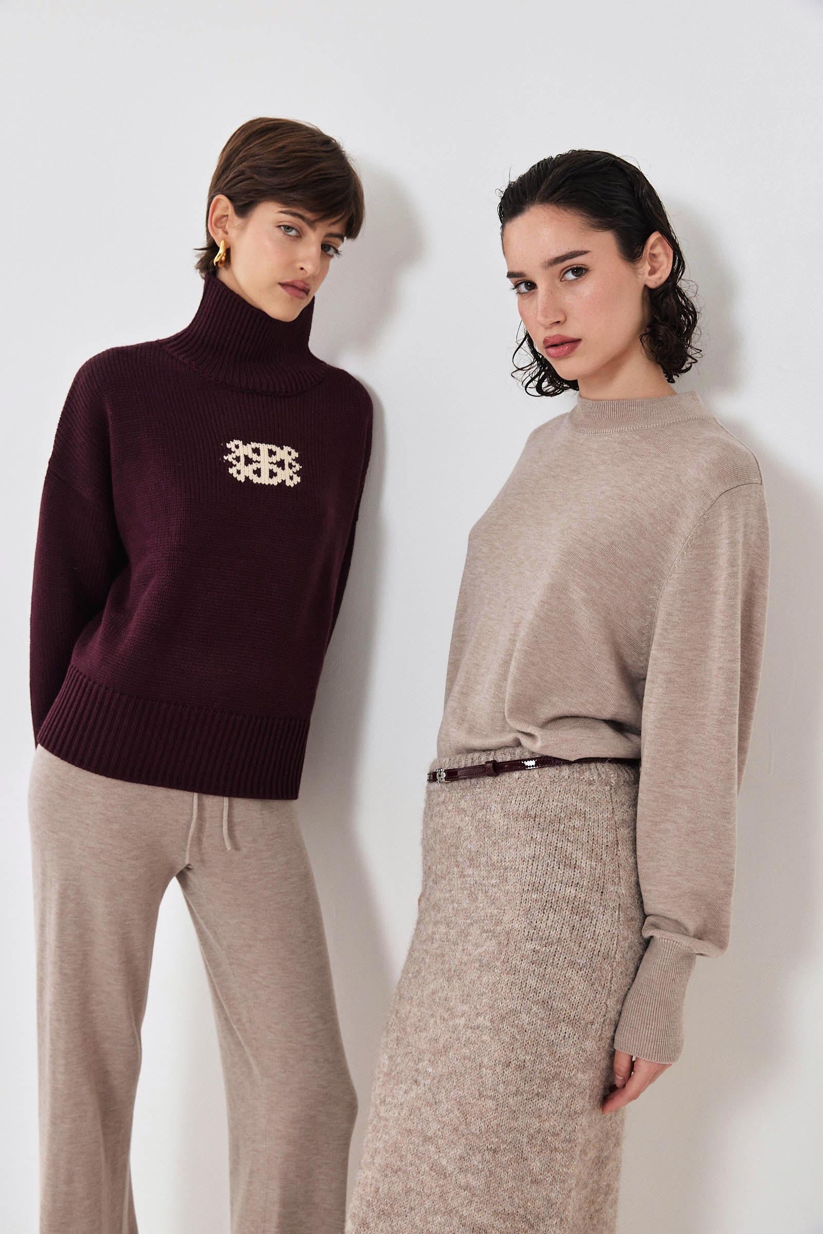 Light Knitted Pants - Image 8