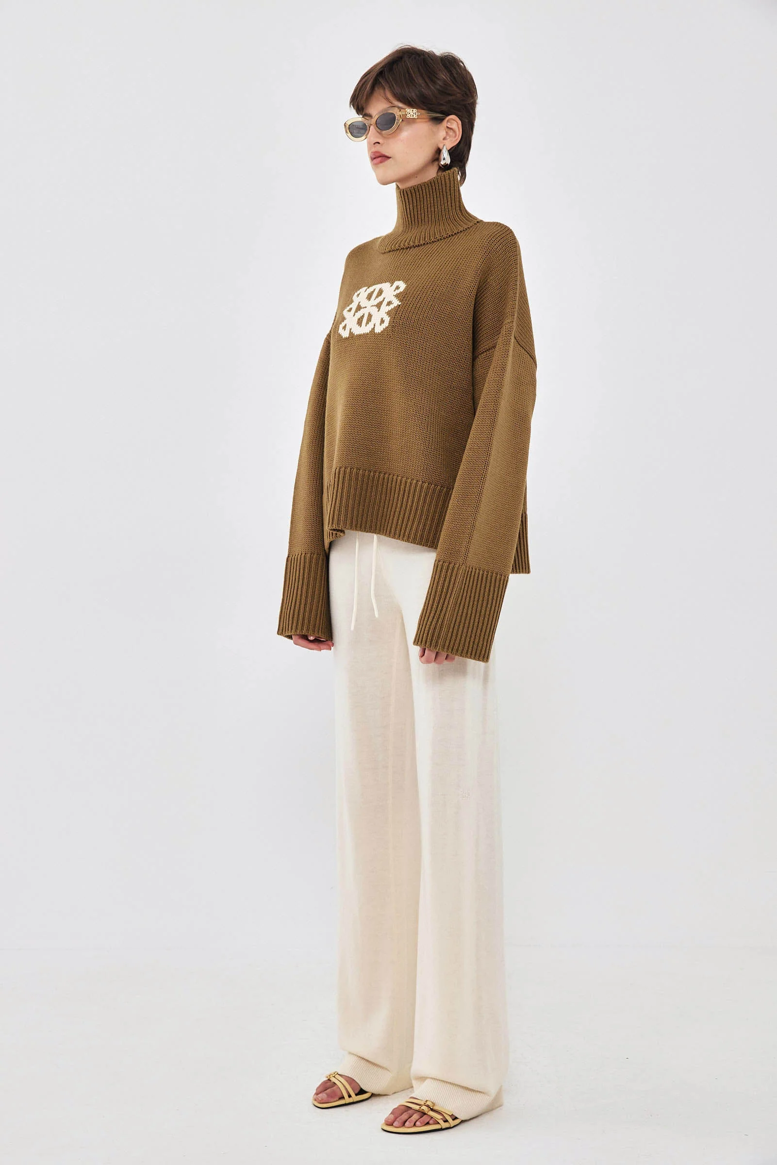 Light Knitted Pants - Image 4