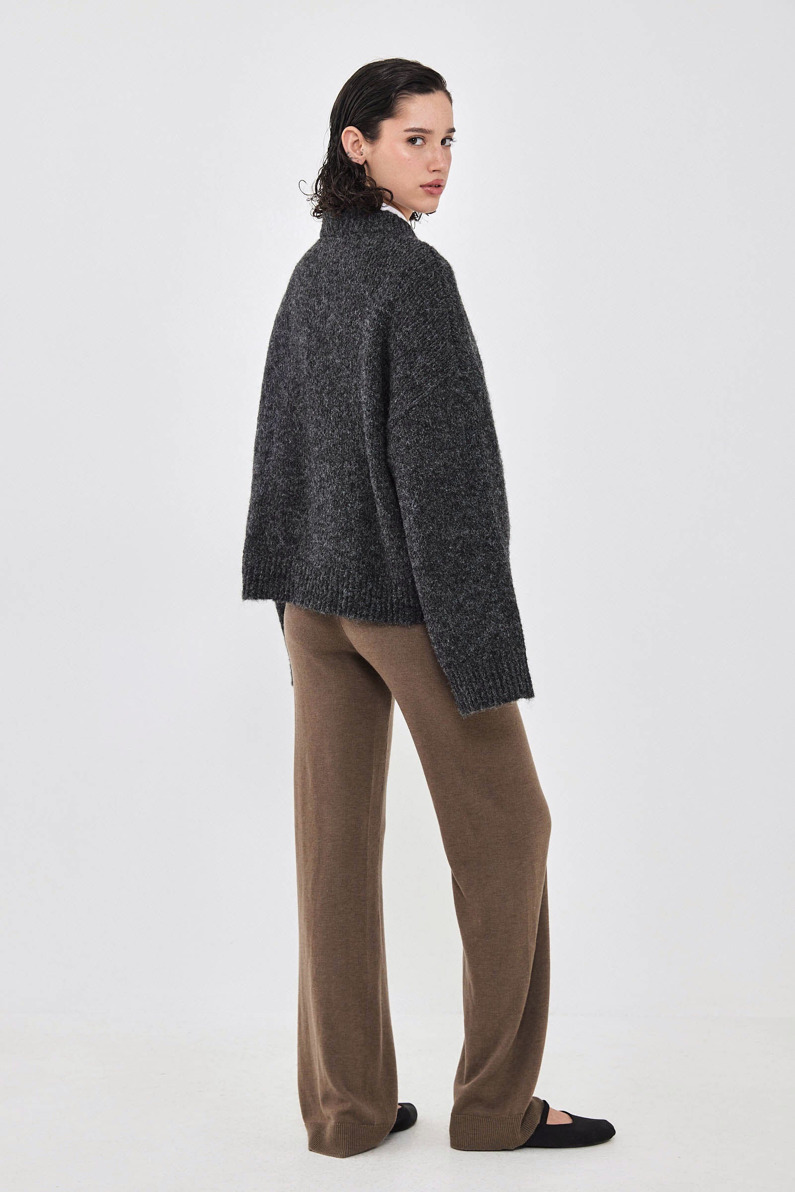 Light Knitted Pants - Image 5
