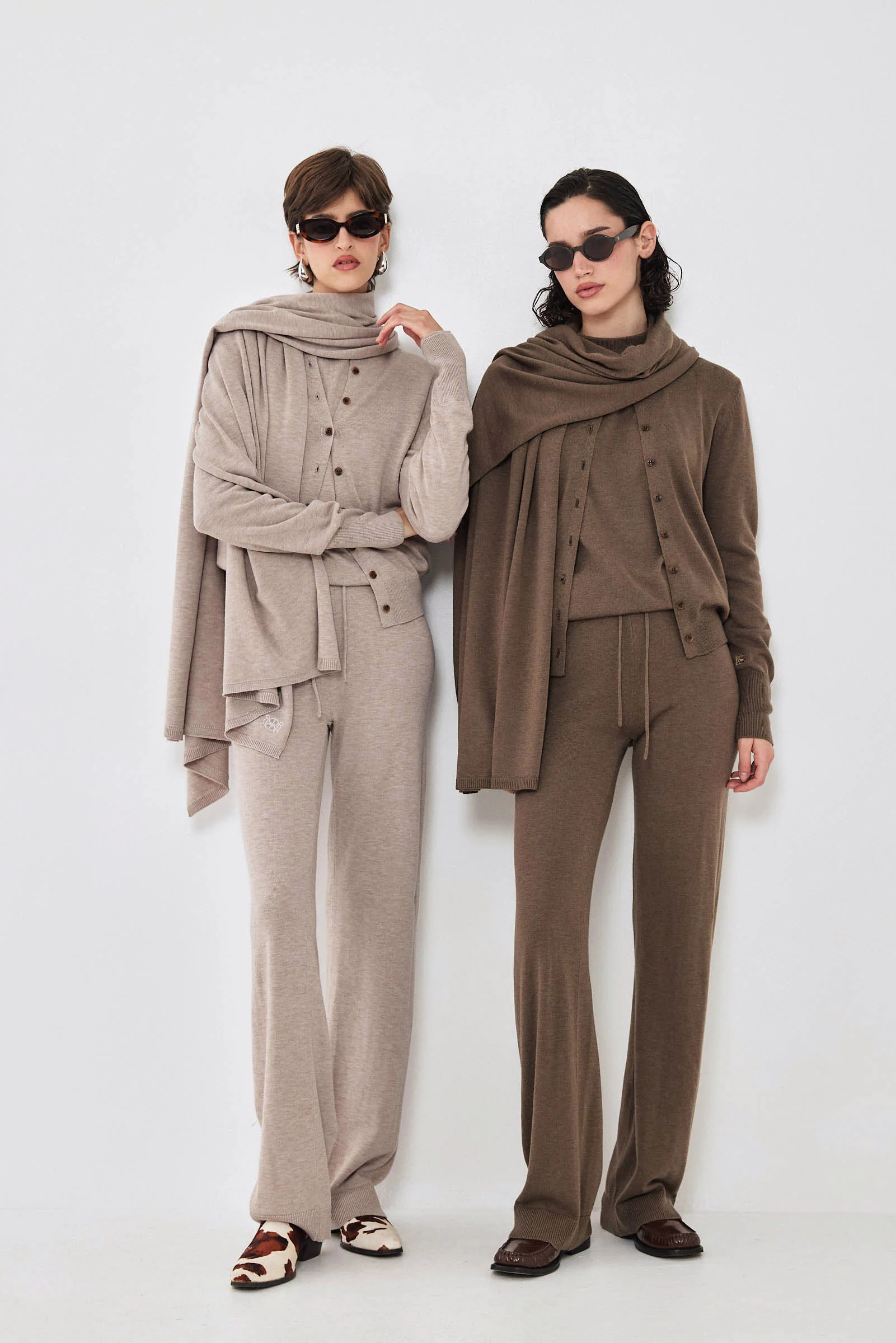 Light Knitted Pants - Image 8