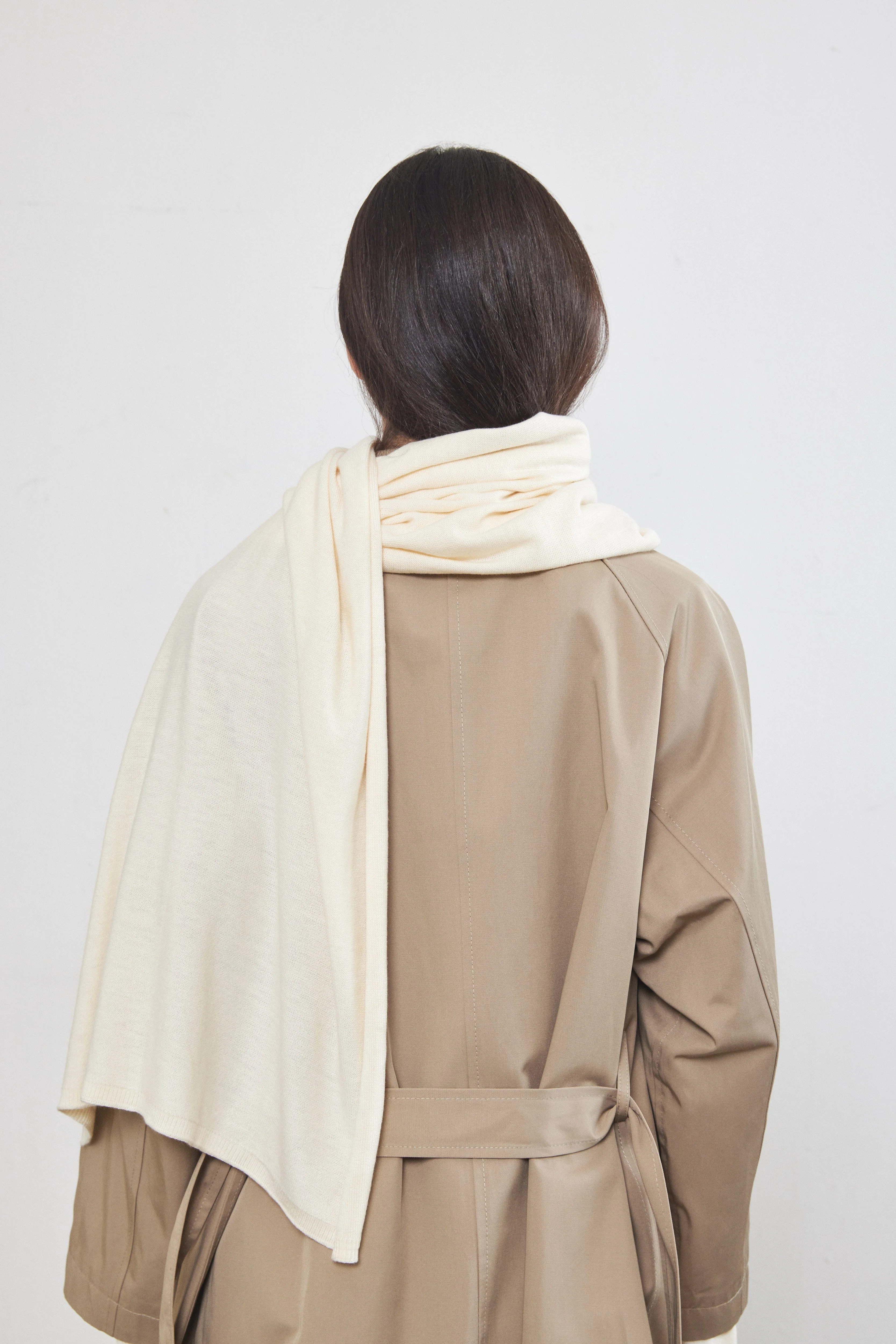 Light Knitted Scarf - Image 7