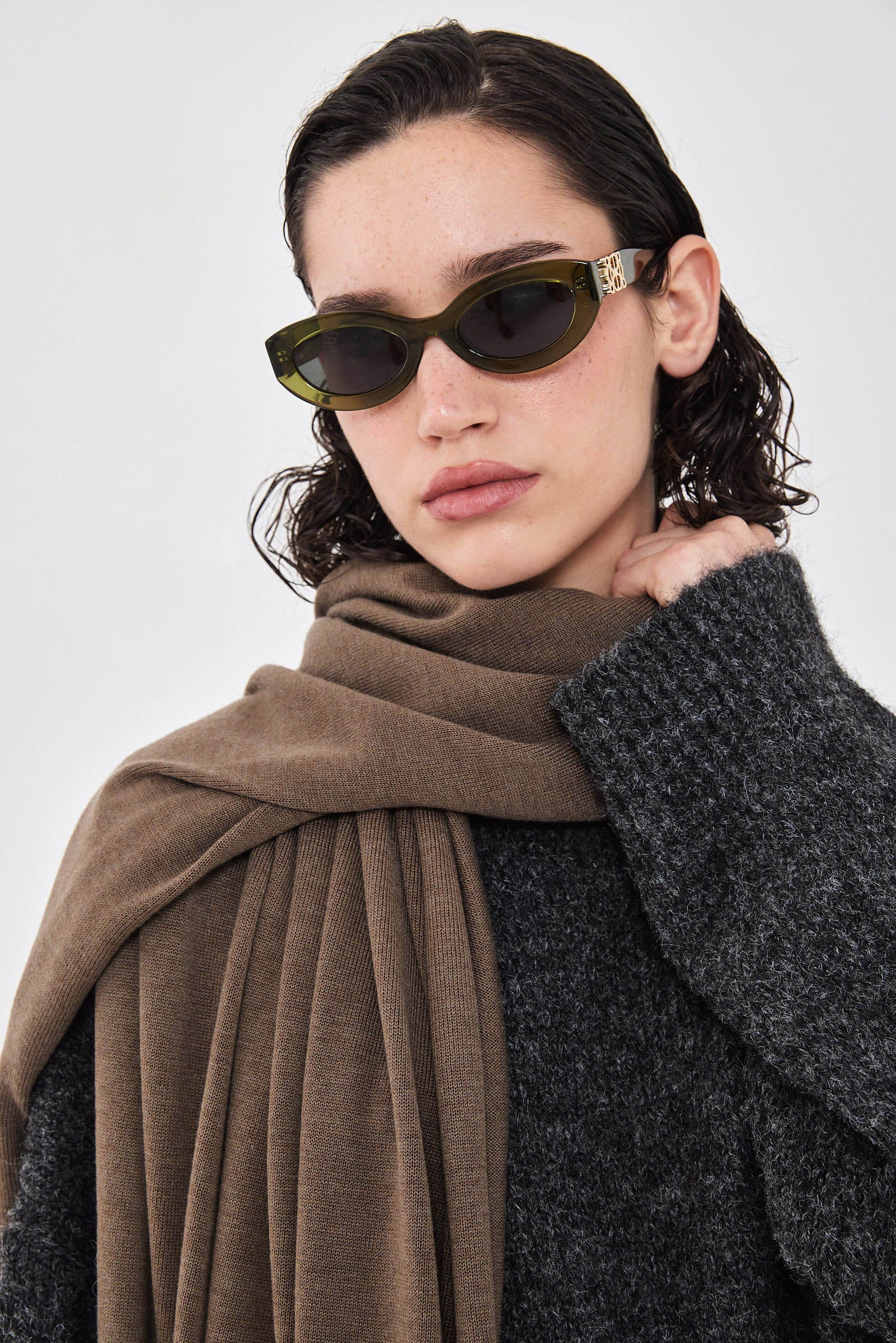 Light Knitted Scarf - Image 4