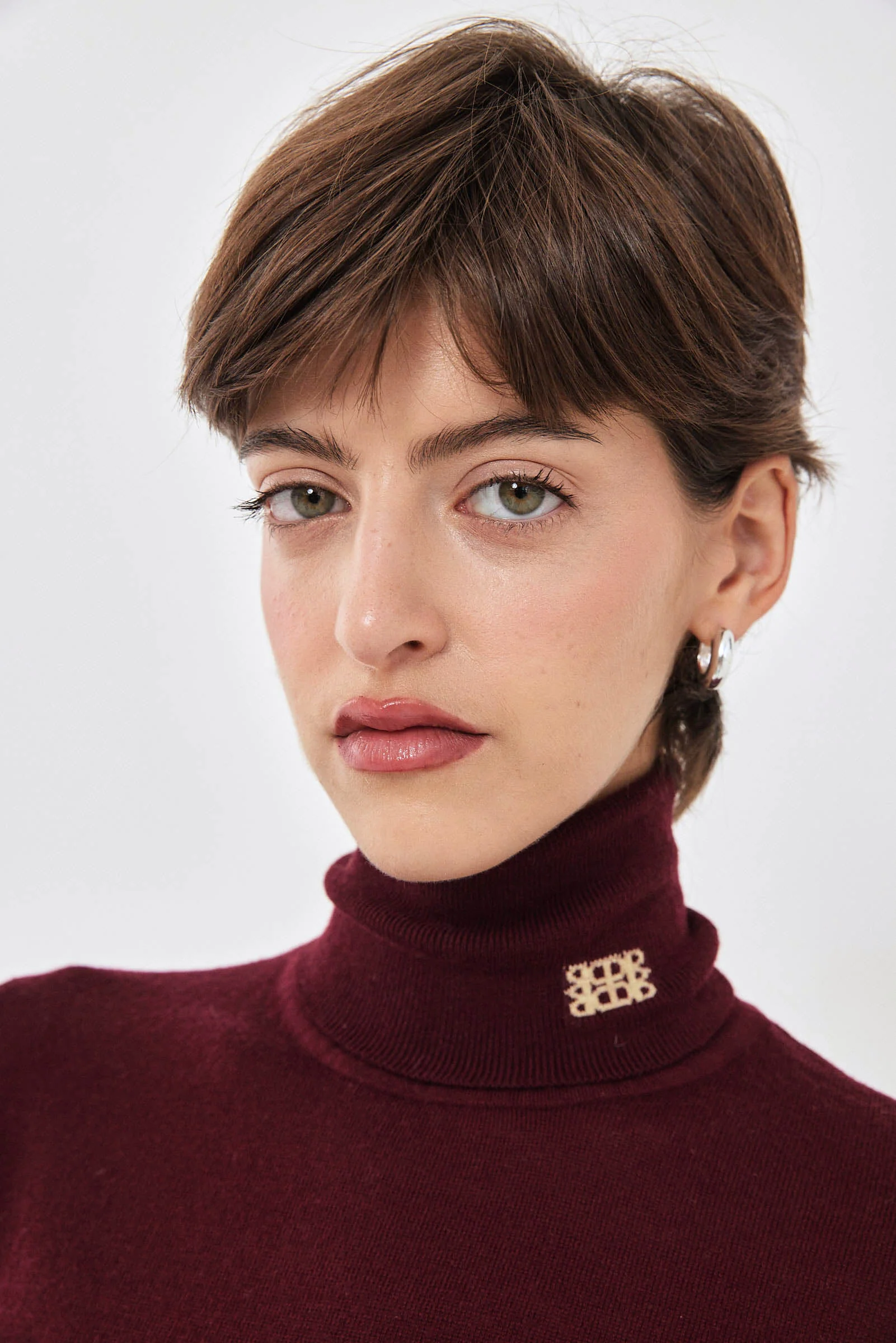 Lightweight Knitted Turtleneck Logo Top - Image 8