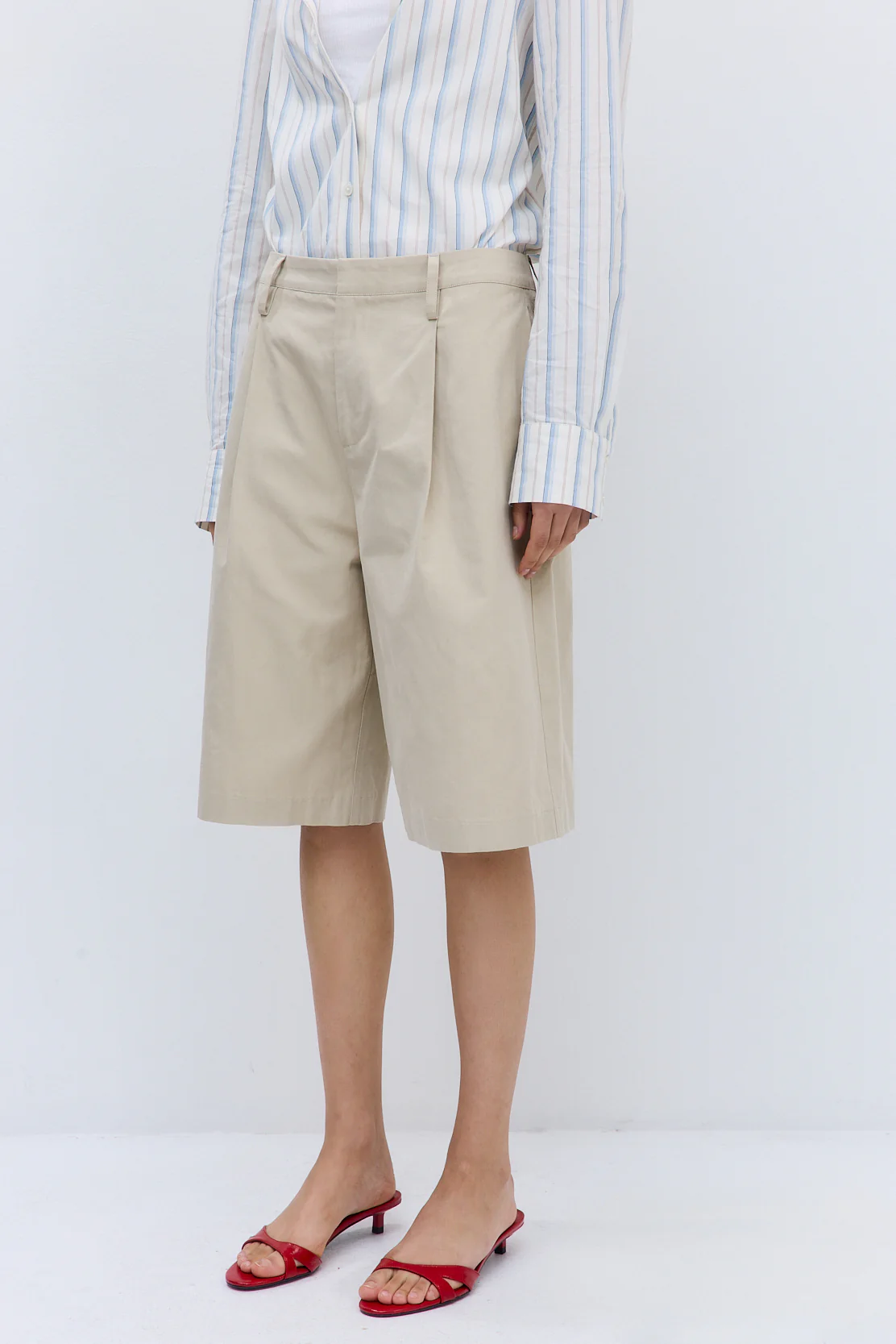 Mid Rise Bermuda Shorts - Image 4