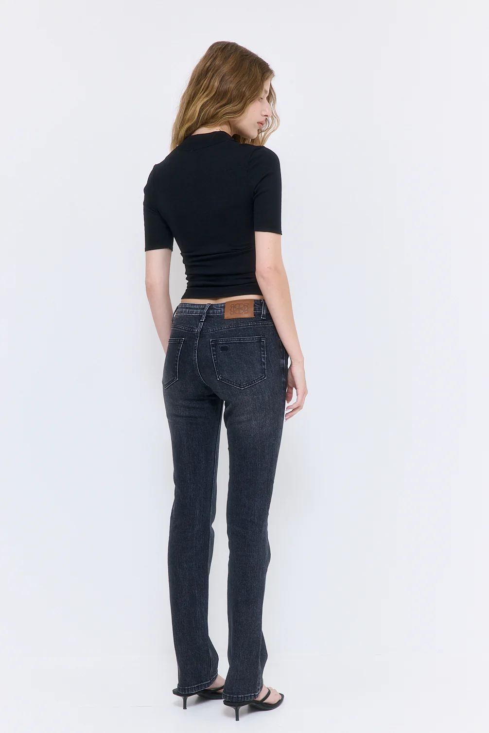 Mid Sleeved Zipper Knit - Image 5